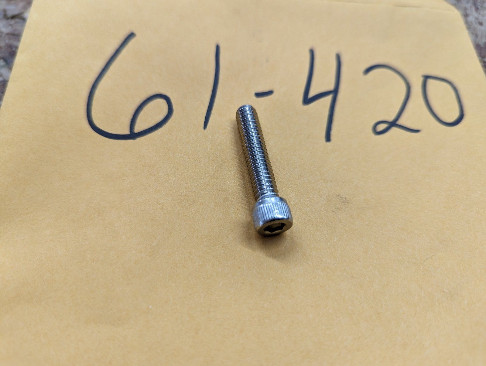 61-420 SCREW 1/4-20 X 1-1/4 H X SOC HD CAPSCREW - Ingersoll/Case Tractor Part