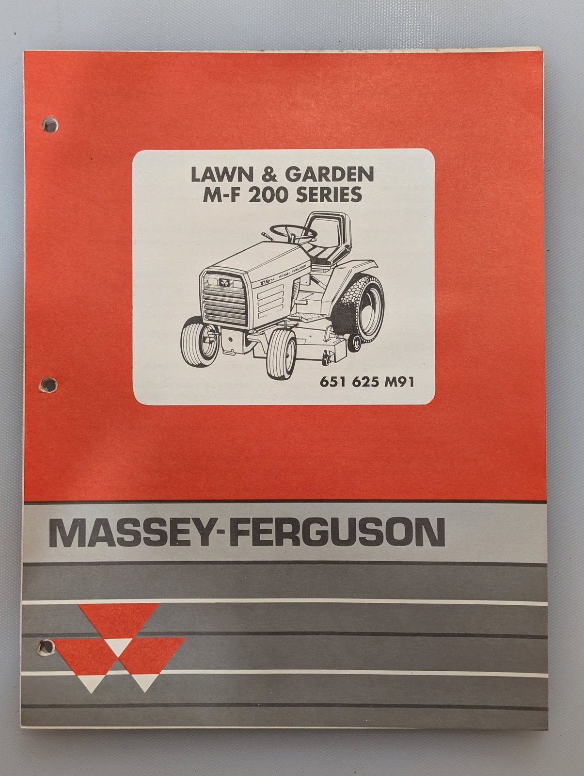 651625M91 PC MASSEY FERGUSON 212 214 216 218 GARDEN TRACTOR - Ingersoll/Case Tractor Part