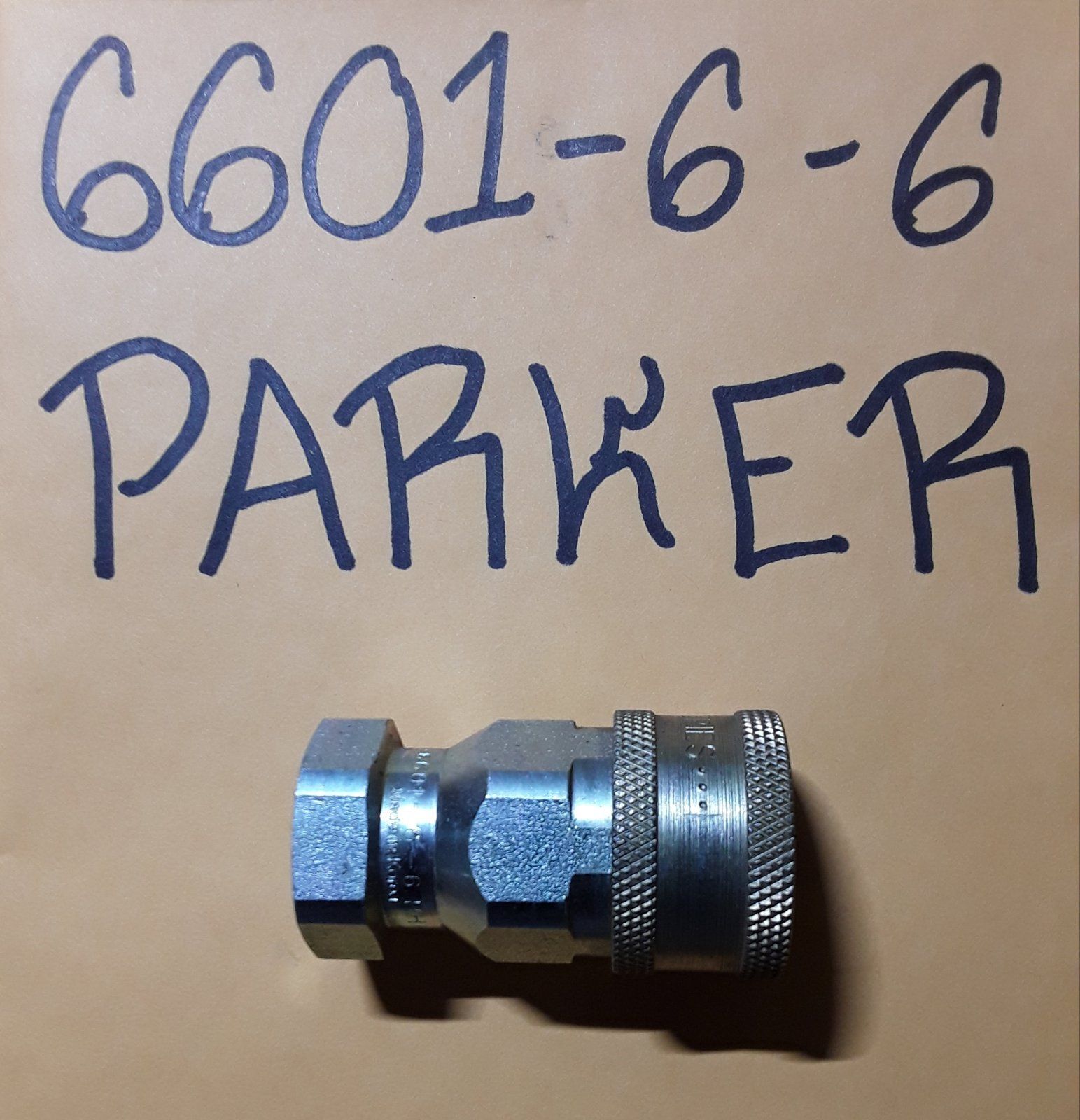 6601-6-6 PARKER VALVED HYDRAULIC QUICK CONNECT COUPLER - Ingersoll/Case Tractor Part