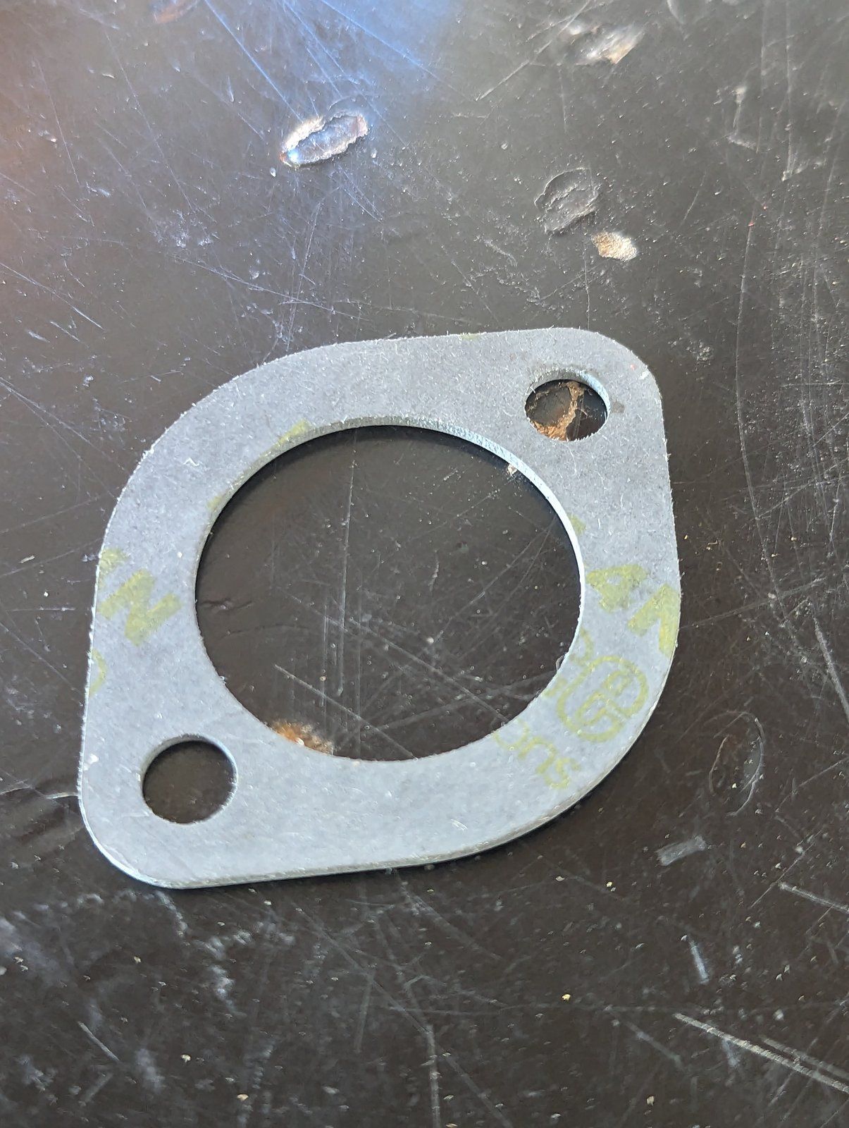 692219 BRIGGS INTAKE GASKET - Ingersoll/Case Tractor Part