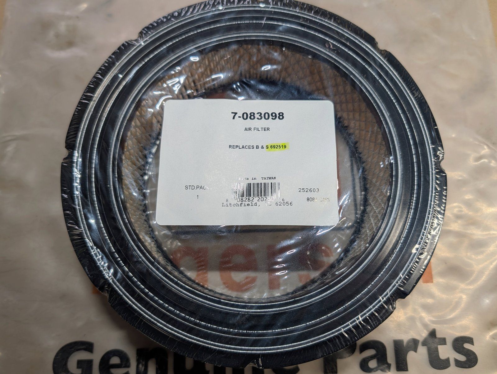 692519 BRIGGS 21/23 HP AIR FILTER 7-083098 4021 4023 4221 4223 - Ingersoll/Case Tractor Part