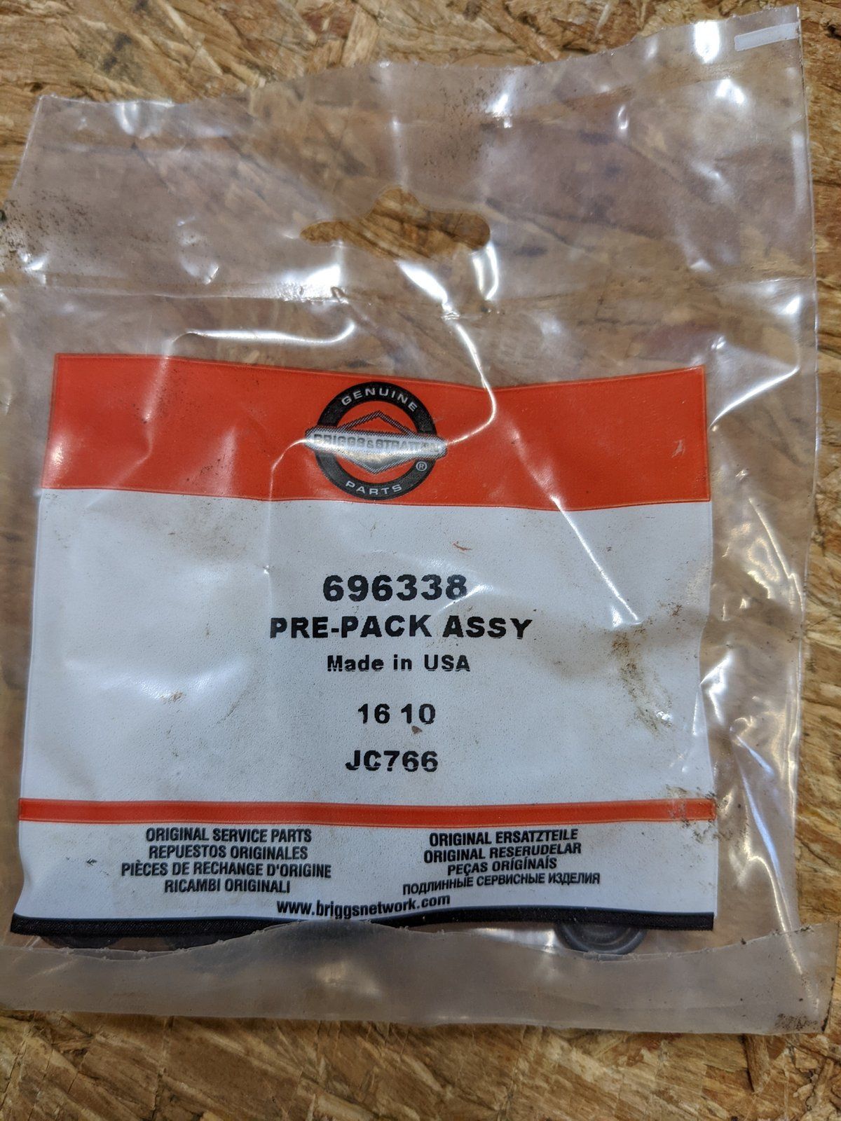 696338 BRIGGS VALVE SEAL KIT - Ingersoll/Case Tractor Part