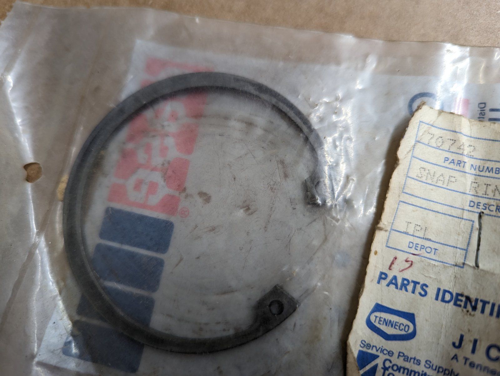70742 SNAP RING 34039 - Ingersoll/Case Tractor Part