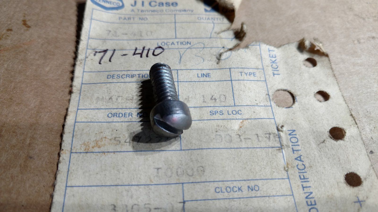 71-410 SCREW 1/4 20X5/8 FILL HD MACH - Ingersoll/Case Tractor Part
