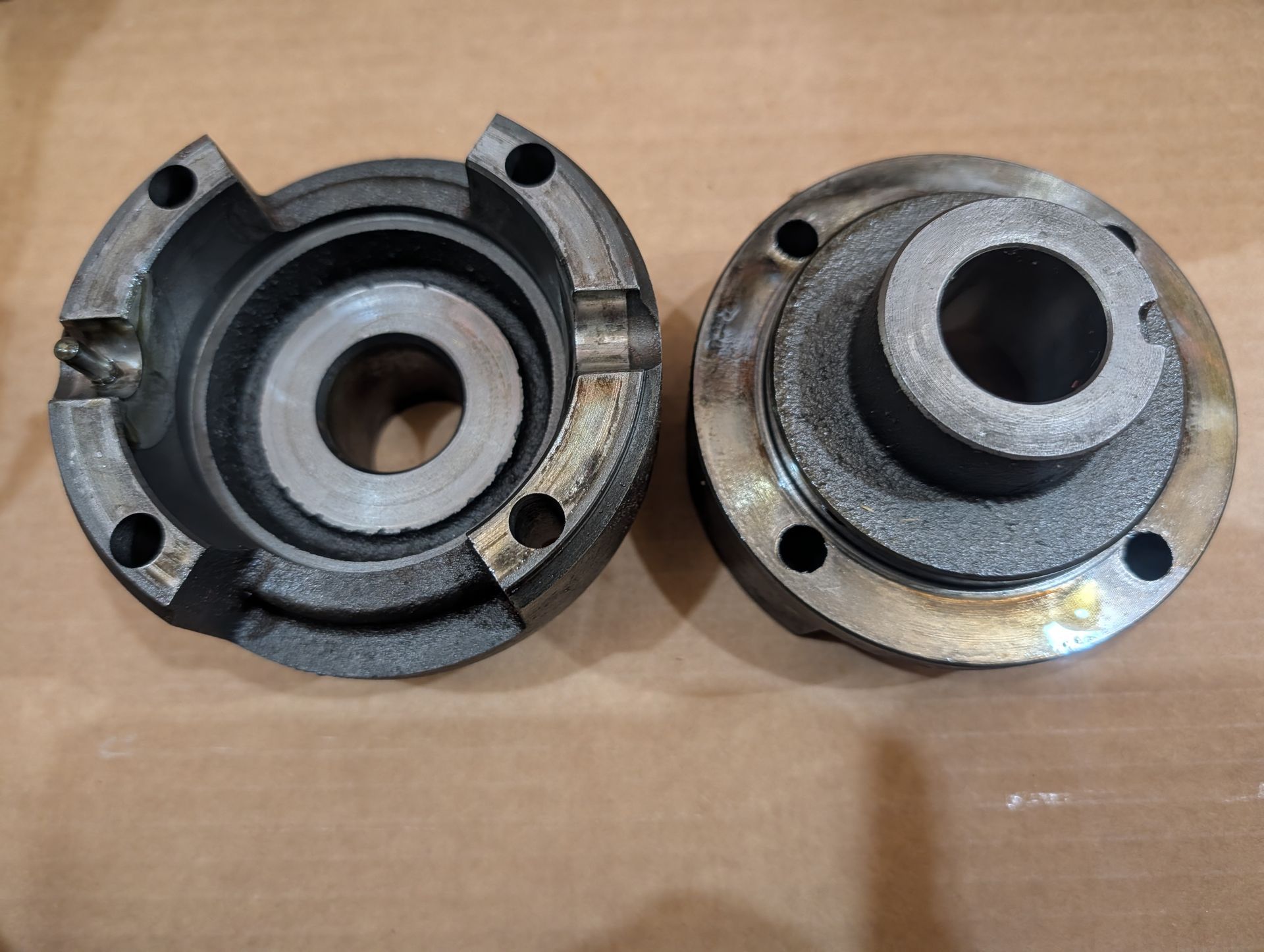 C16295 USED DIFFERENTIAL HALFS (2)