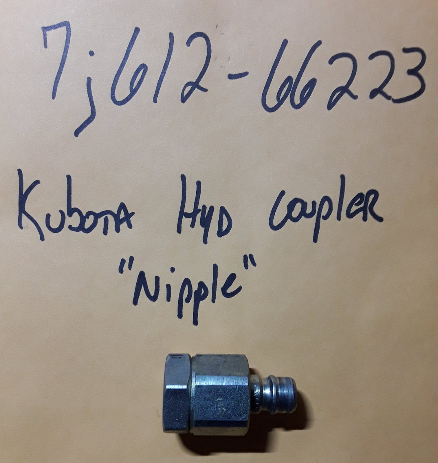 7J612-66223 KUBOTA HYDRAULIC COUPLER "NIPPLE" - Ingersoll/Case Tractor Part