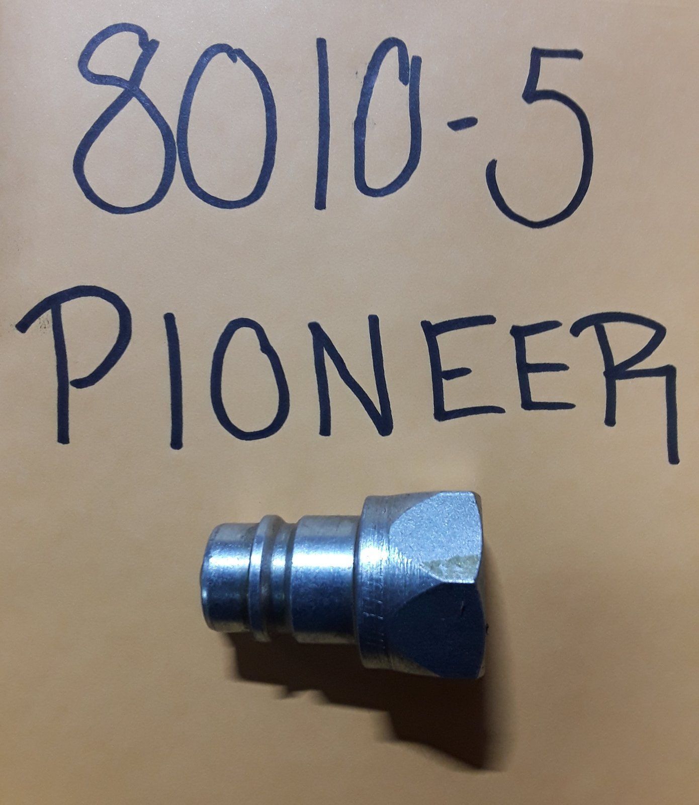 8010-5 PIONEER HYDRAULIC QUICK CONNECT HOSE COUPLING - Ingersoll/Case Tractor Part