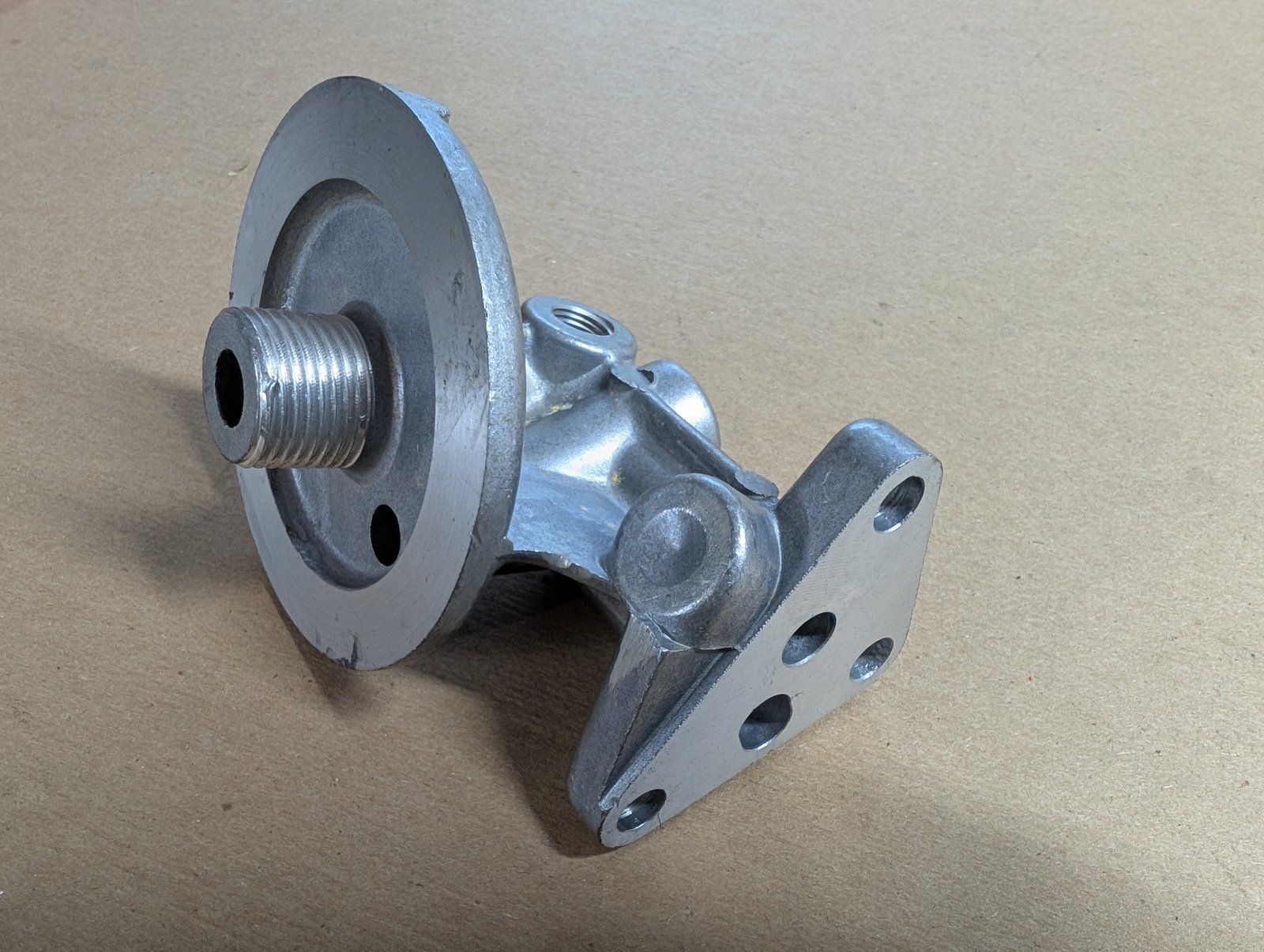 808235 BRIGGS OIL FILTER ADAPTOR - Ingersoll/Case Tractor Part