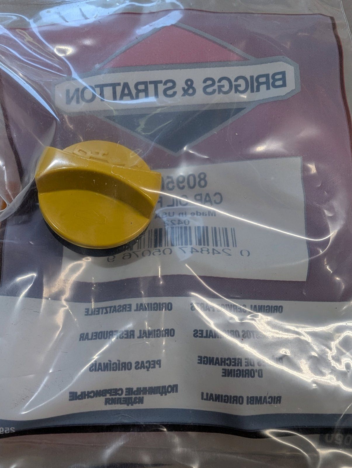 809500 BRIGGS OIL FILL CAP - Ingersoll/Case Tractor Part