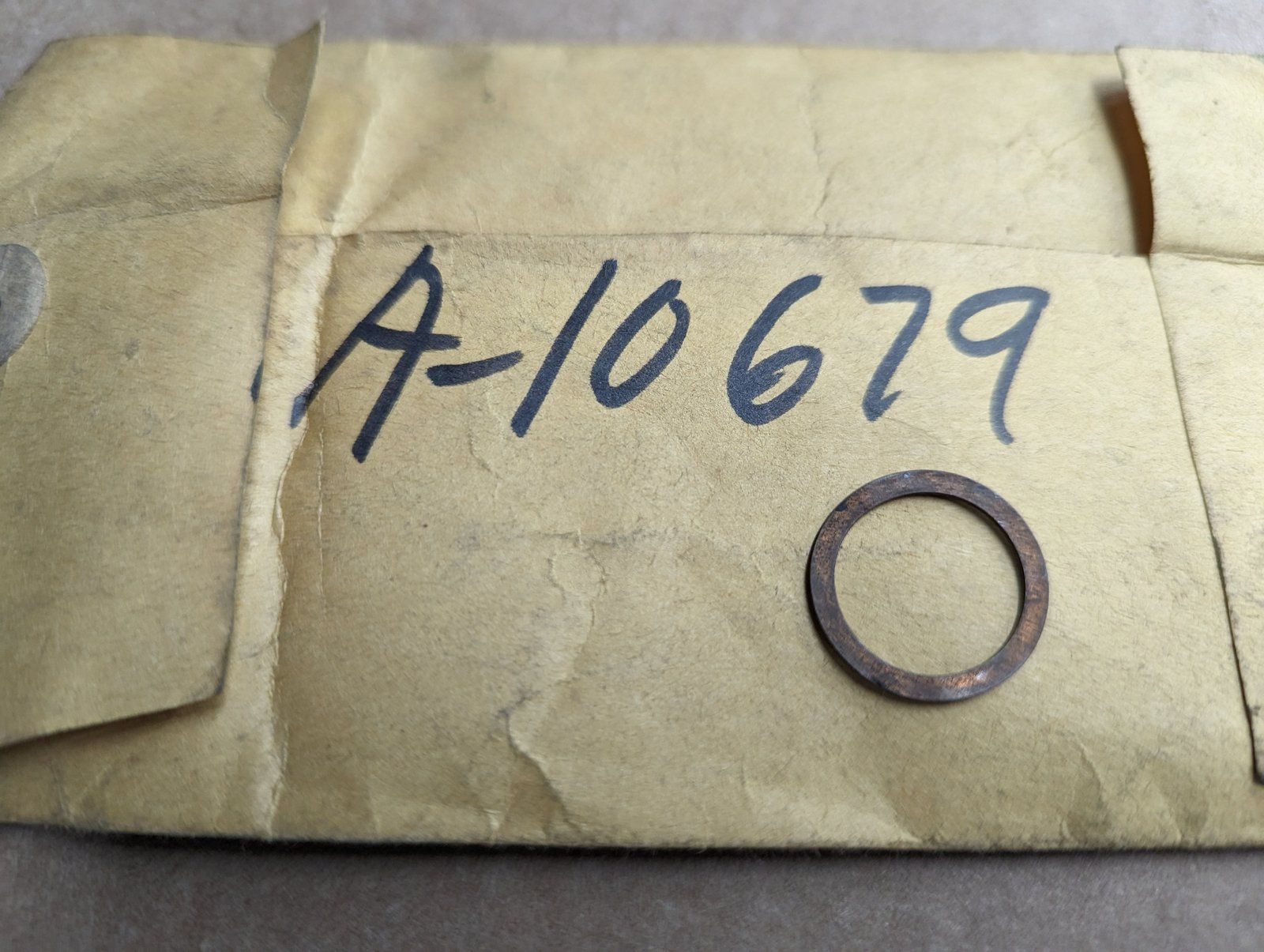 A10679 GASKET - Ingersoll/Case Tractor Part