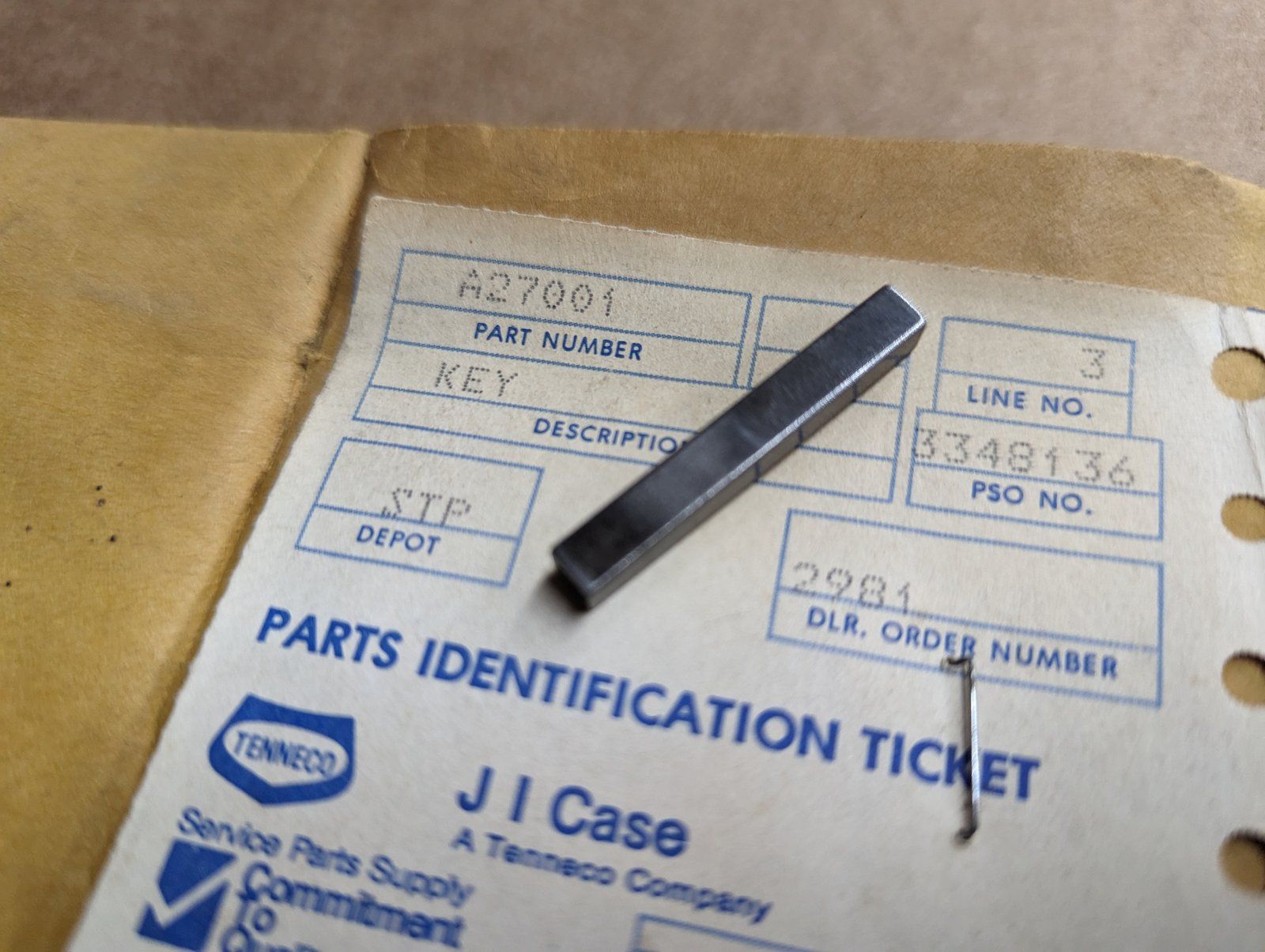 A27001 KEY - Ingersoll/Case Tractor Part