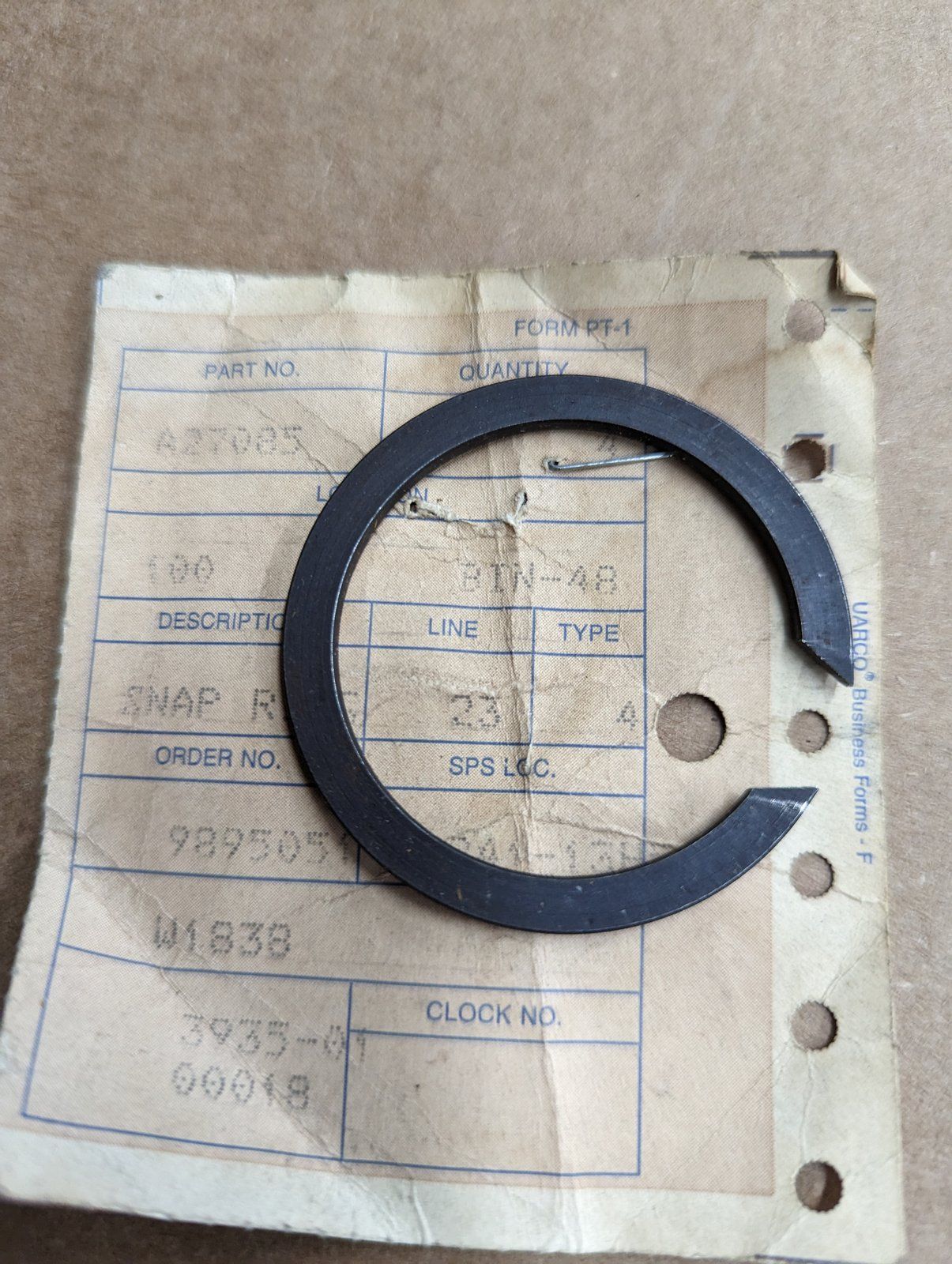 A27085 RING - Ingersoll/Case Tractor Part