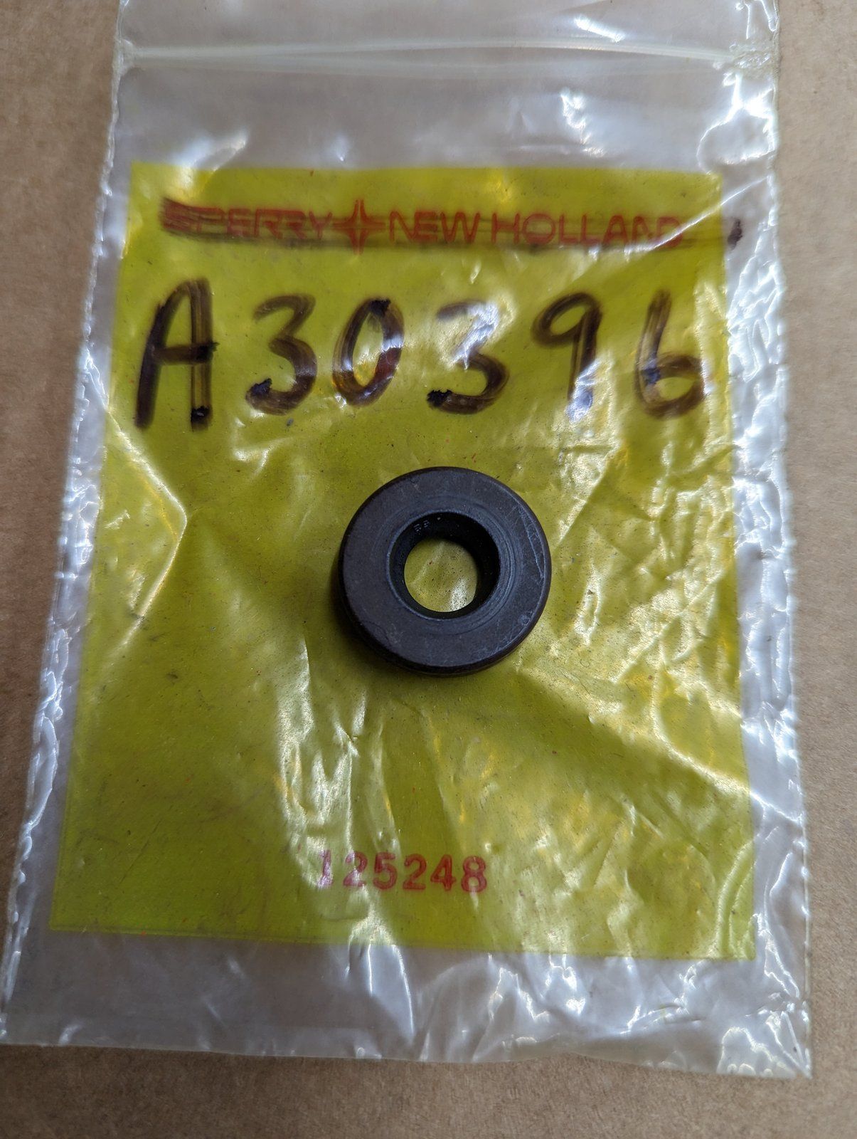 A30396 OIL SEAL A155602 VT2987 VT3070 - Ingersoll/Case Tractor Part