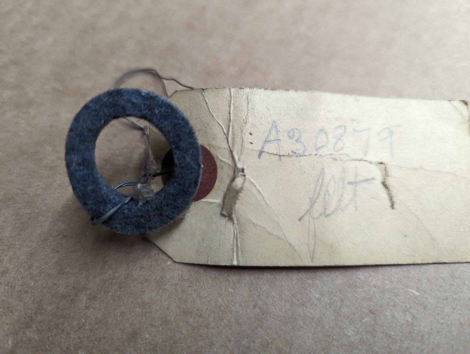 A30879 FELT WASHER 08555AB 08555AB1 - Ingersoll/Case Tractor Part