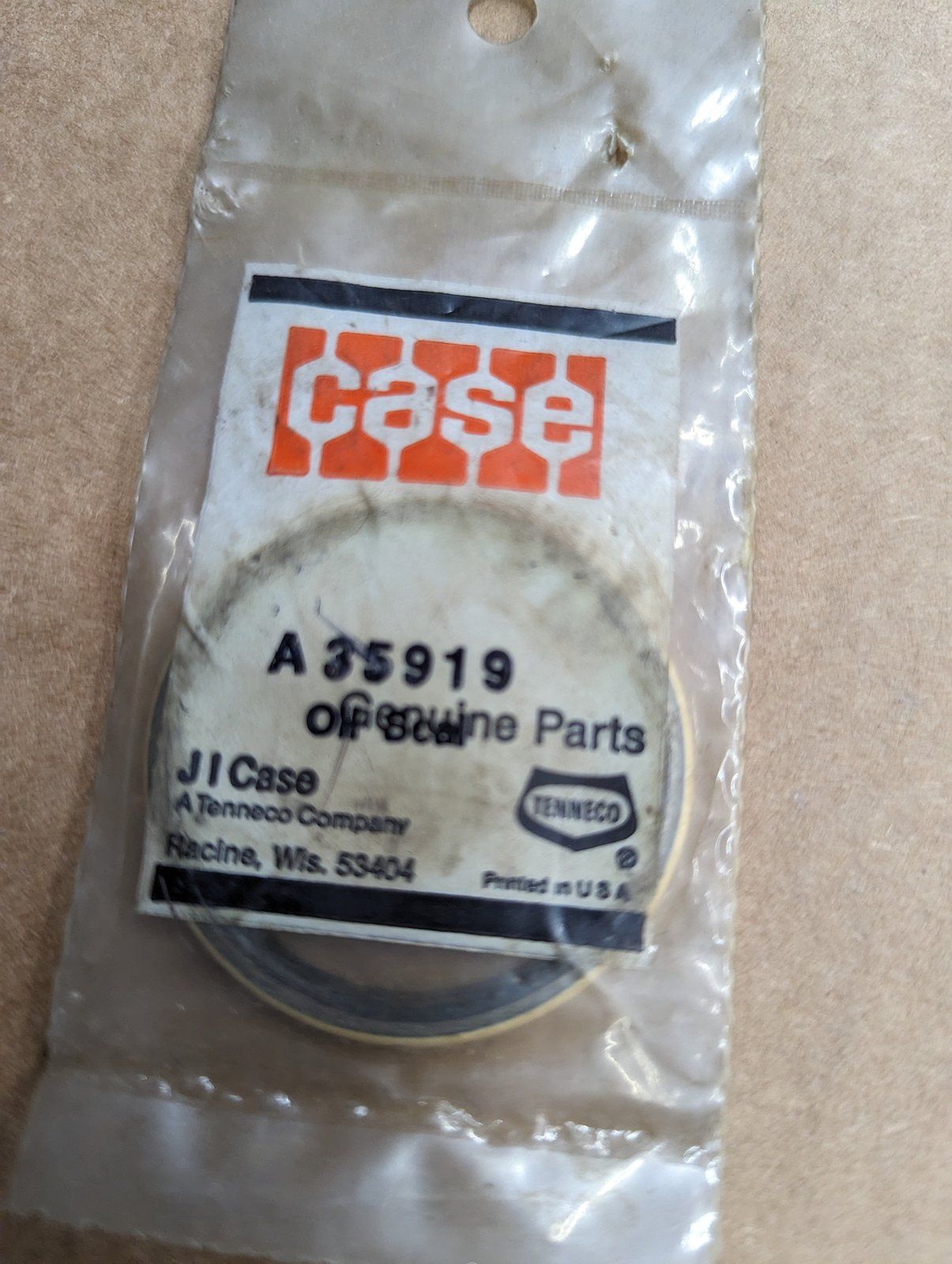 A35919 OIL SEAL A49795 - Ingersoll/Case Tractor Part
