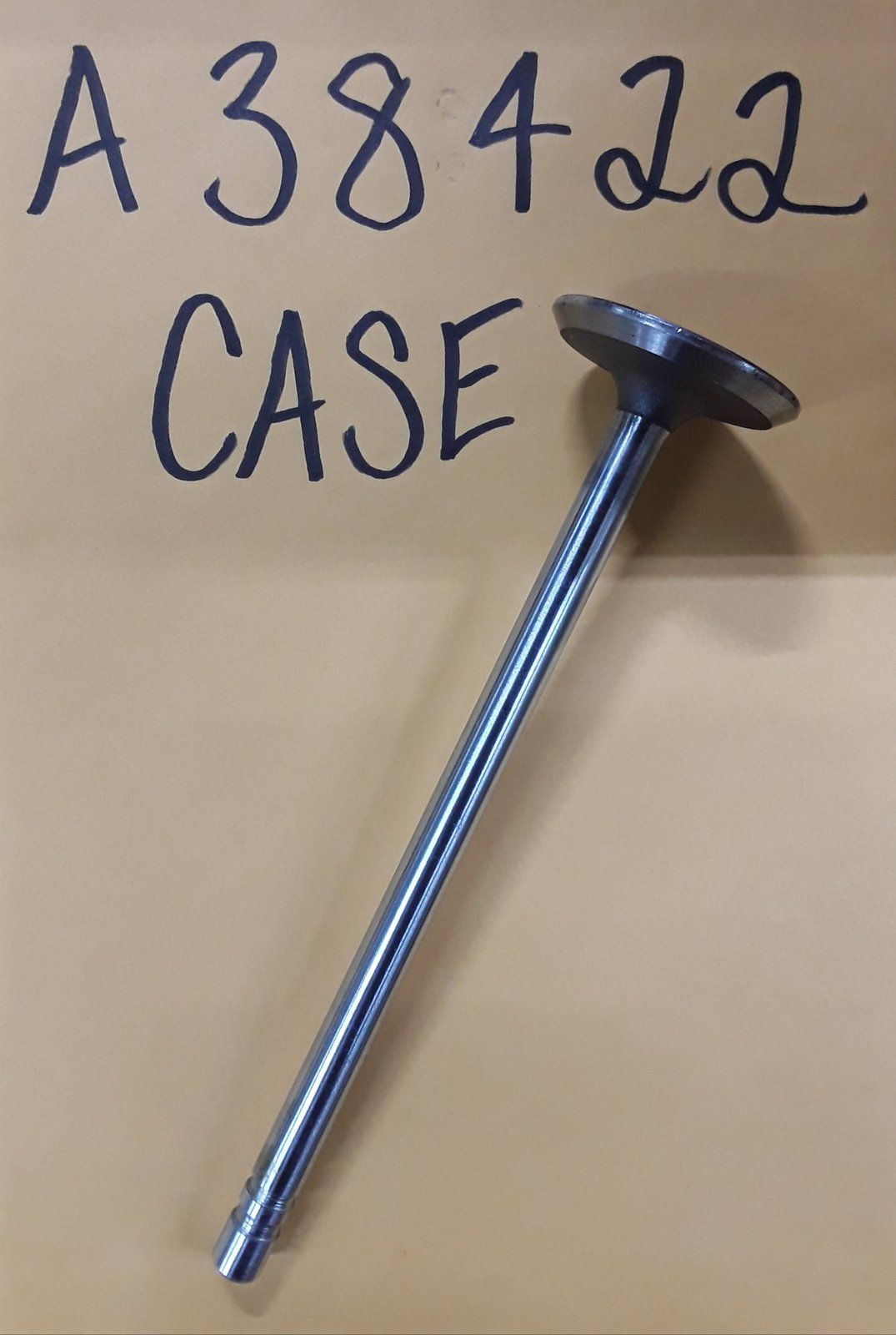 A38422 CASE INTAKE VALVE - Ingersoll/Case Tractor Part