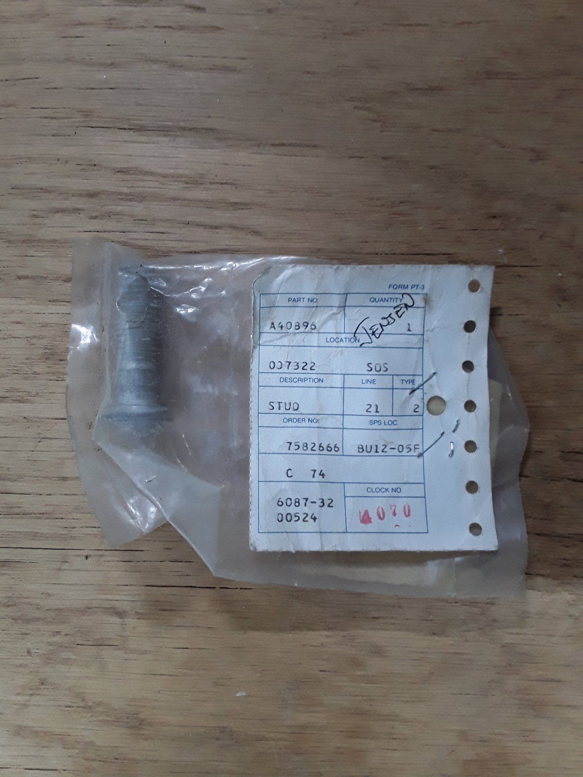 A40896 CASE NEW HOLLAND BOLT - Ingersoll/Case Tractor Part