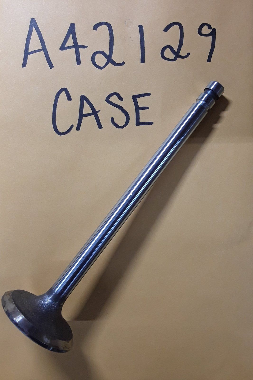 A42129 CASE VALVE A58869 - Ingersoll/Case Tractor Part