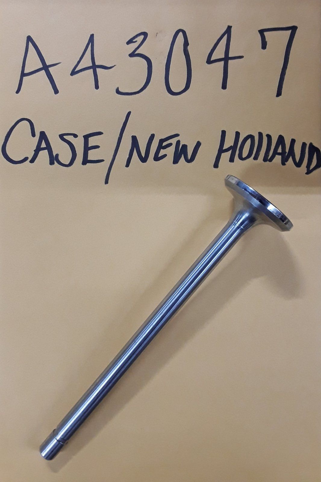 A43047 CASE NEW HOLLAND VALVE - Ingersoll/Case Tractor Part