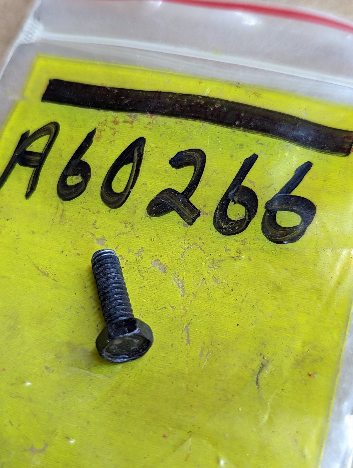 A60266 SCREW Hex - 0.19"-24 x 5/8" - Brass - BLK - Ingersoll/Case Tractor Part