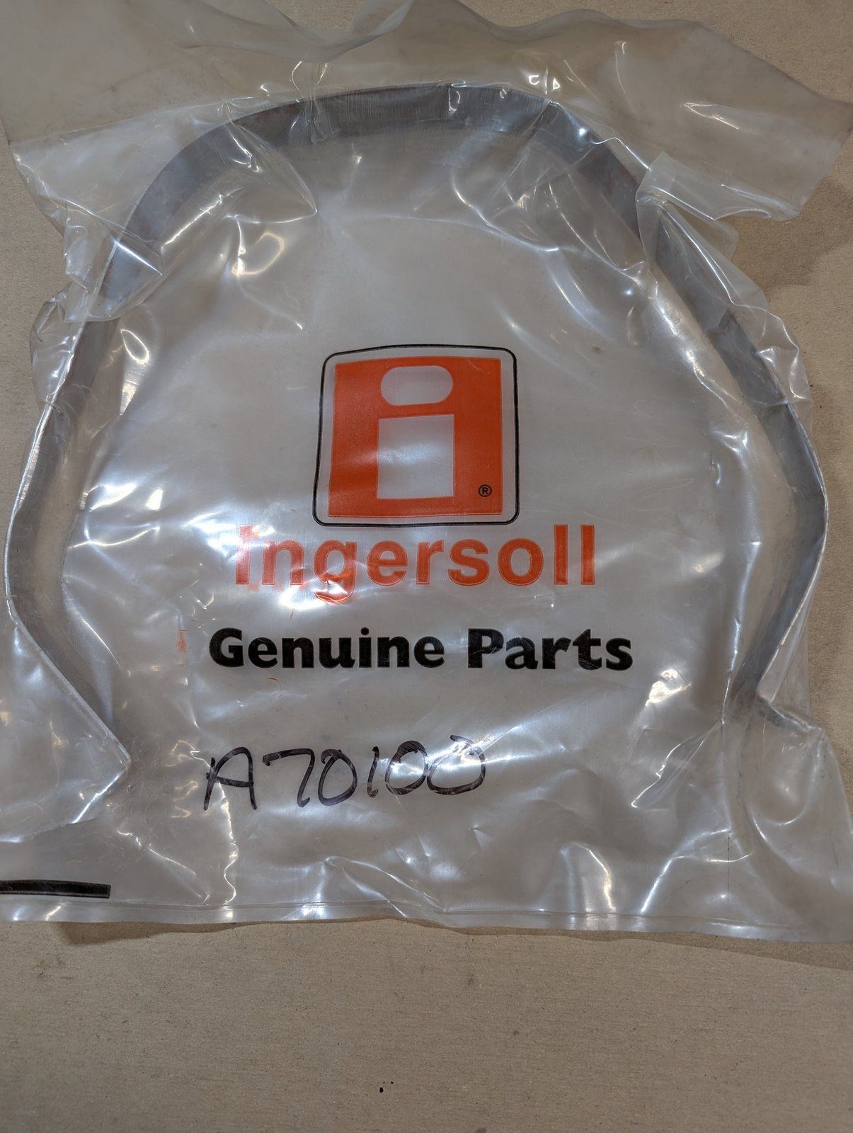 A70100 STRAP - OIL TANK MTG. - Ingersoll/Case Tractor Part