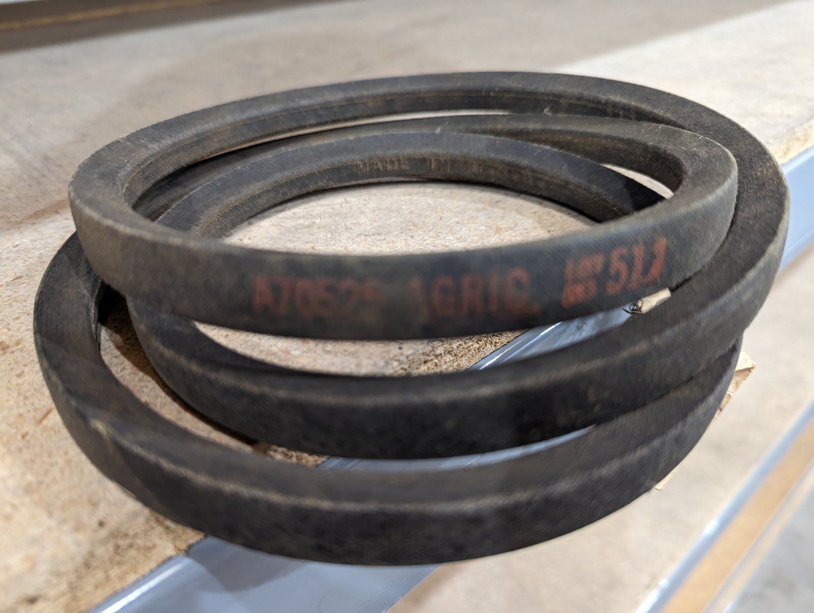 A70525 BELT - Ingersoll/Case Tractor Part