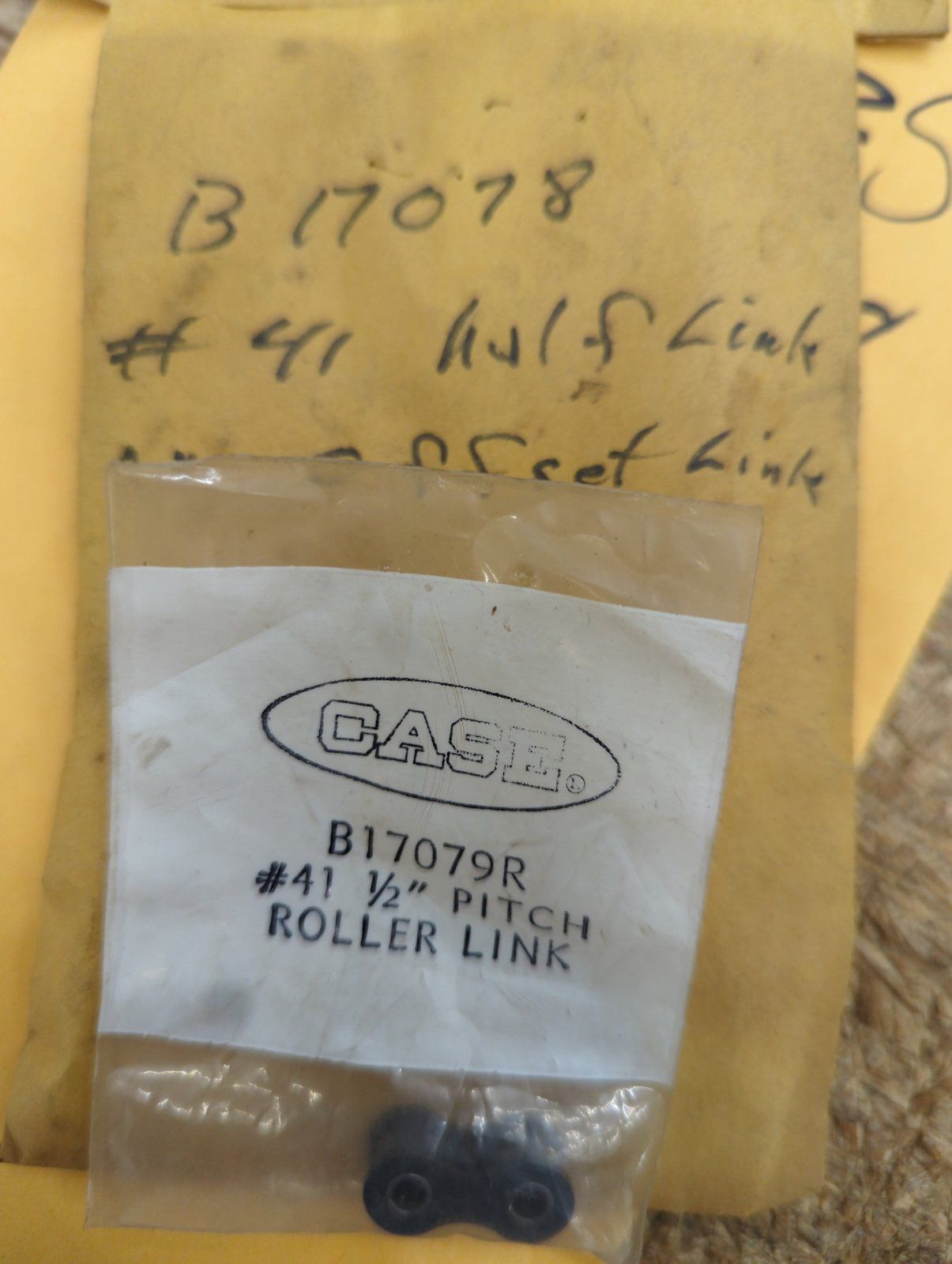 B17079R #41 1/2 PITCH ROLLER LINK B17078 - Ingersoll/Case Tractor Part