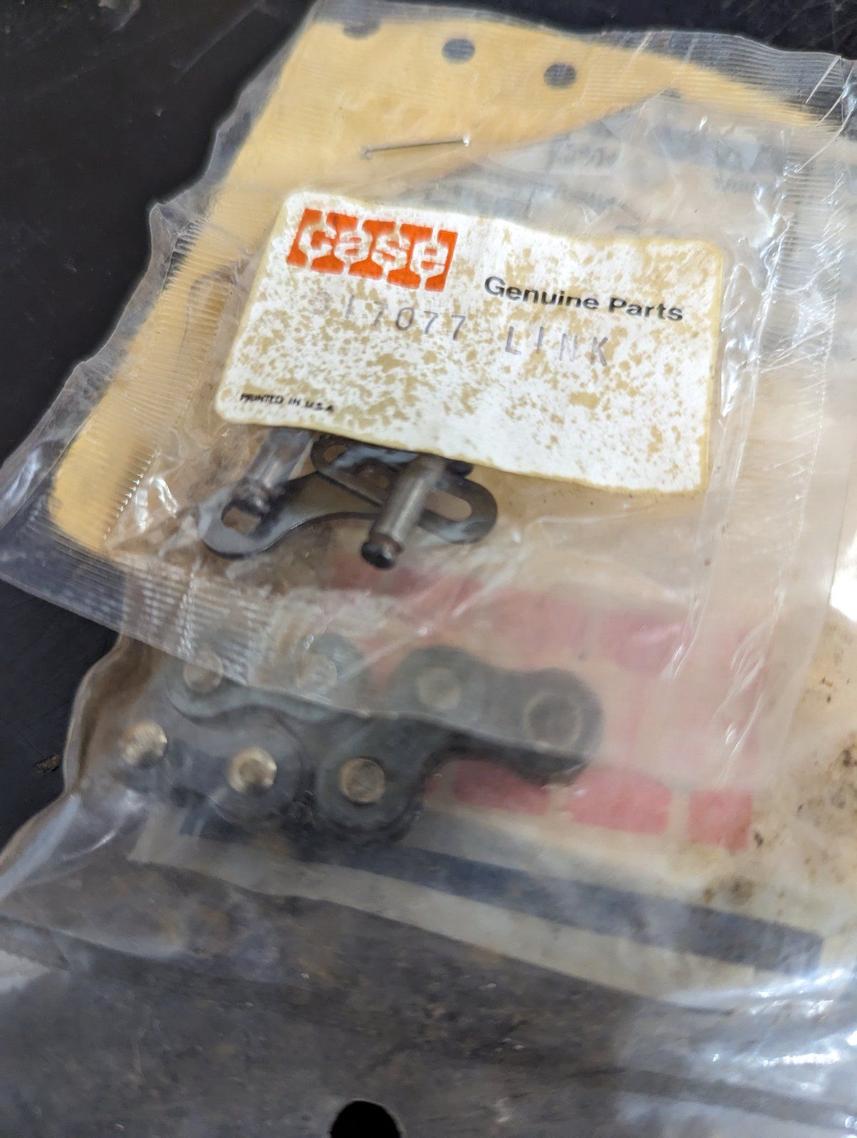 B17097 CHAIN - Ingersoll/Case Tractor Part