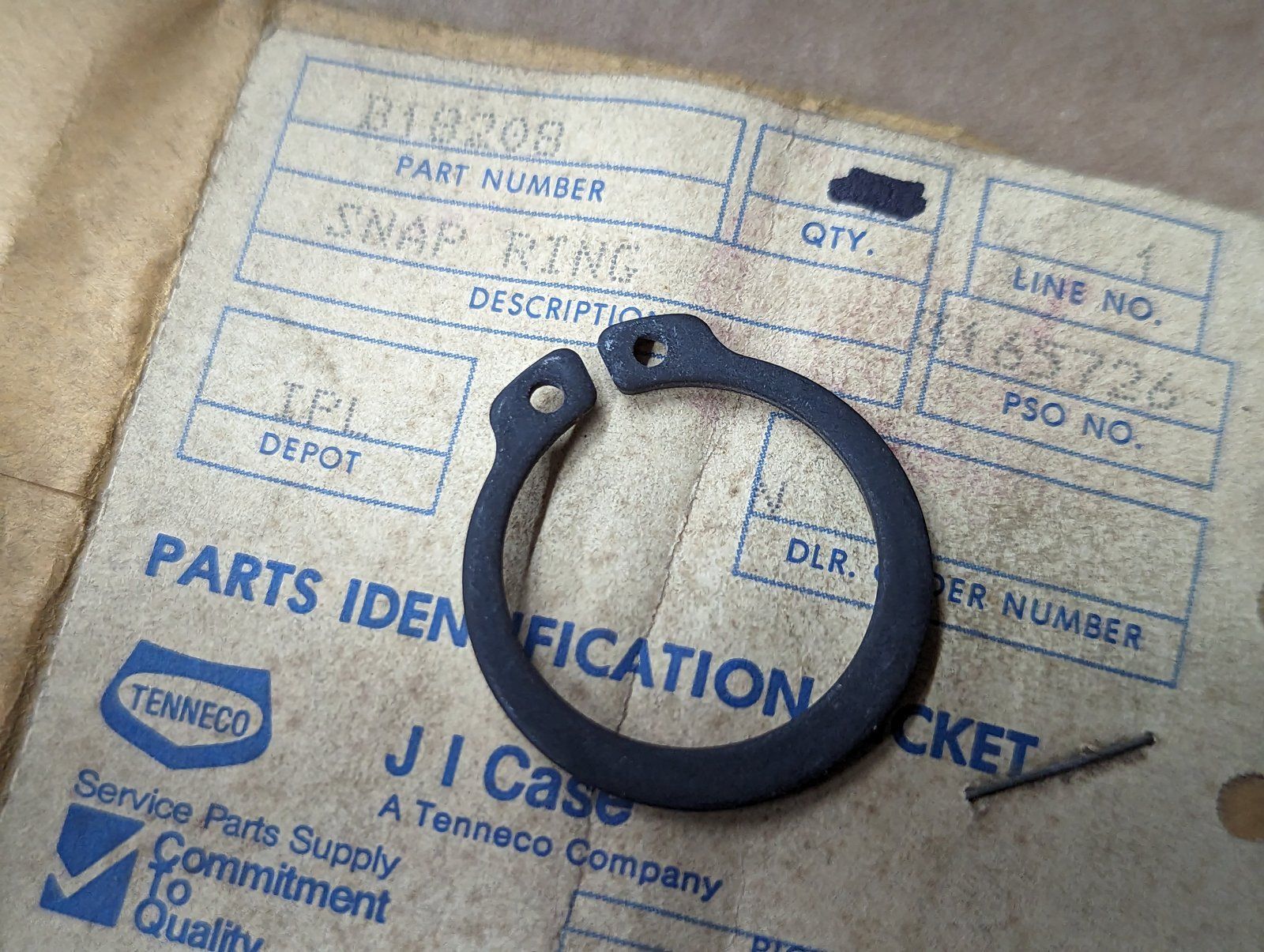 B18208 RING SNAP 1" A70157 C12008 - Ingersoll/Case Tractor Part
