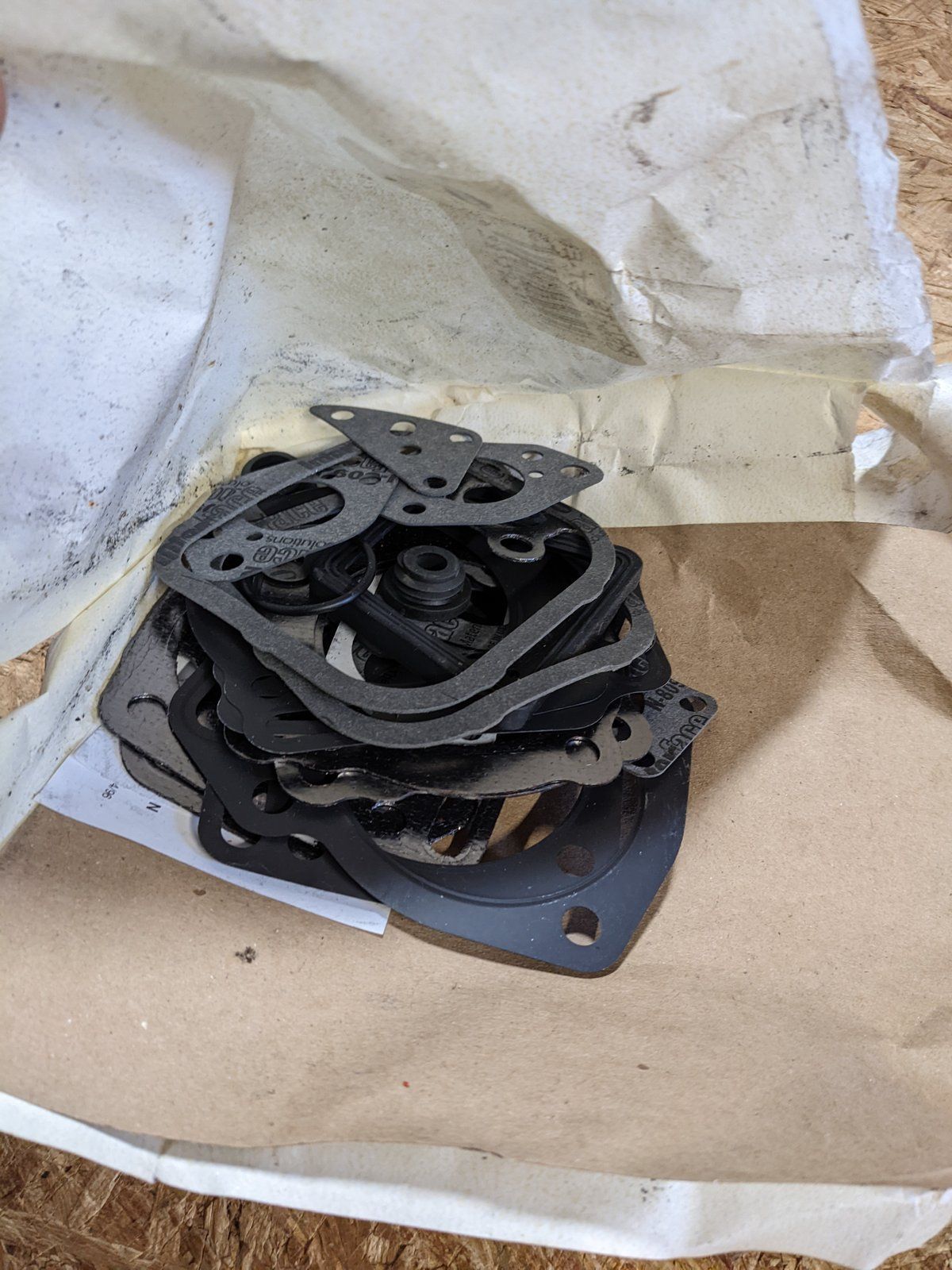 B/S 847319 GASKET SET - Ingersoll/Case Tractor Part