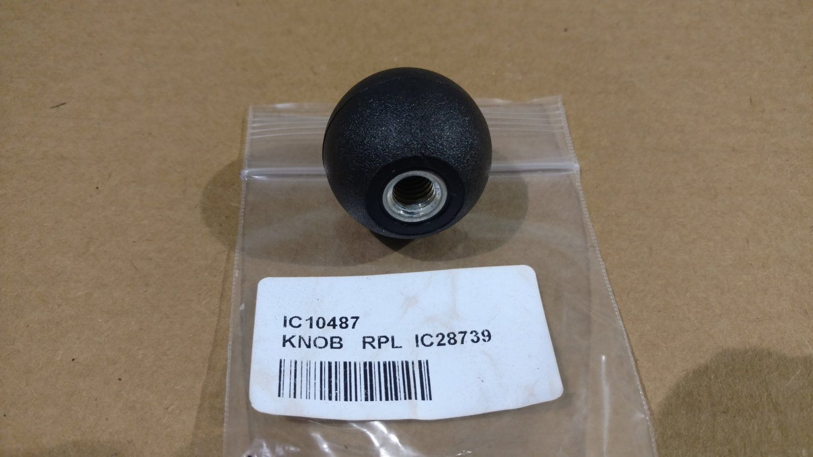 C10487 KNOB - SHIFT BALL 1.38 - Ingersoll/Case Tractor Part