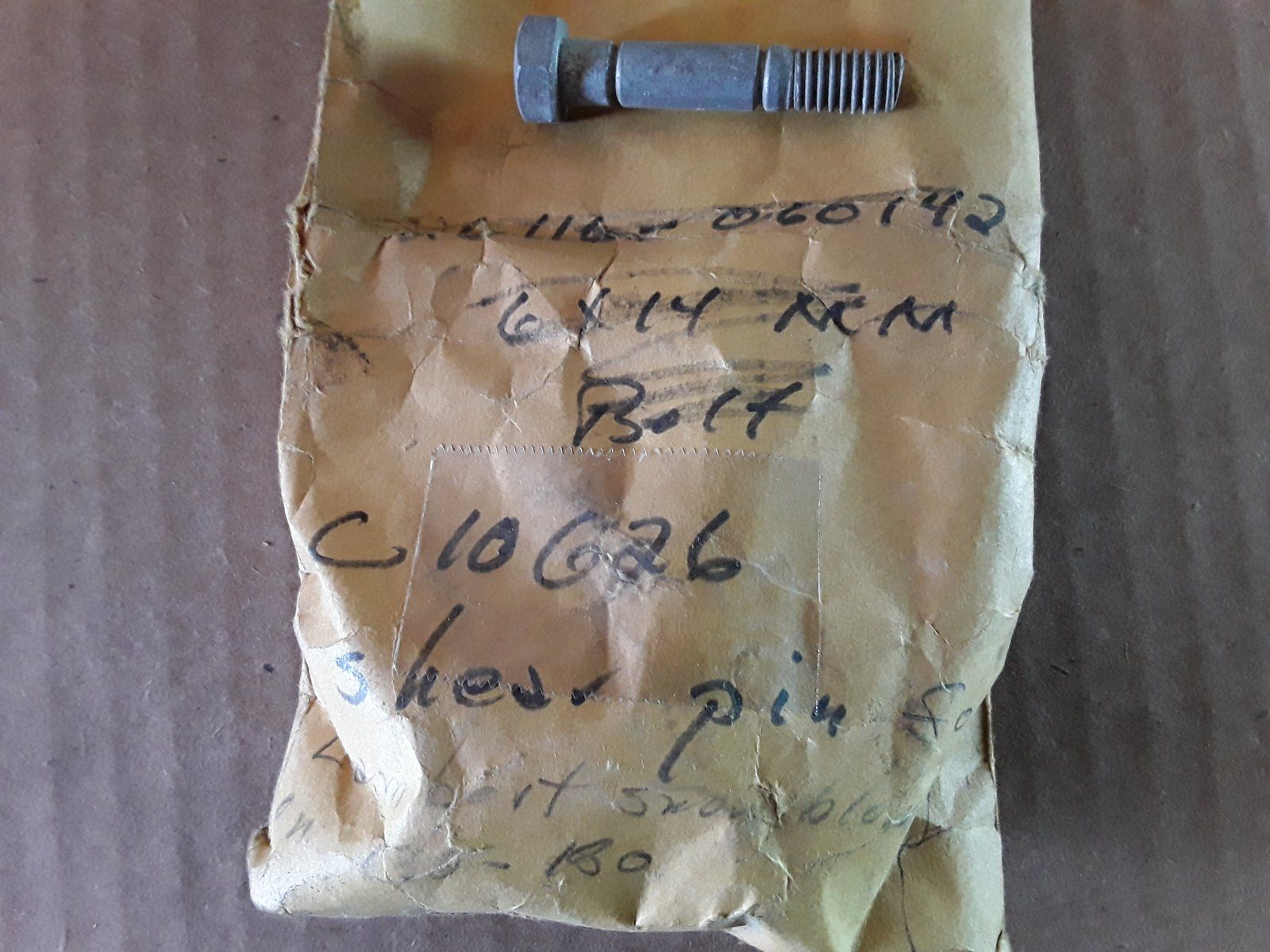 C10626 BOLT SHEAR PIN - Ingersoll/Case Tractor Part