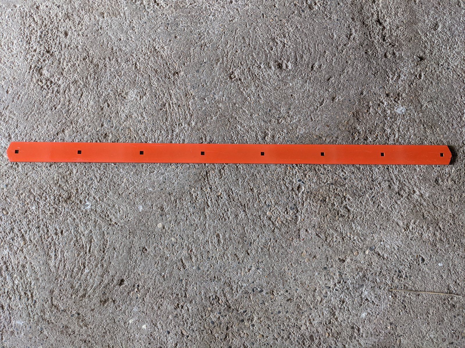 C10871 CUTTING EDGE 44