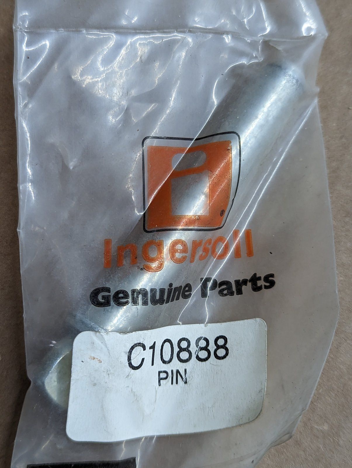 C10888 PIN - LOCK (UB44 - UB54) C30049 - Ingersoll/Case Tractor Part
