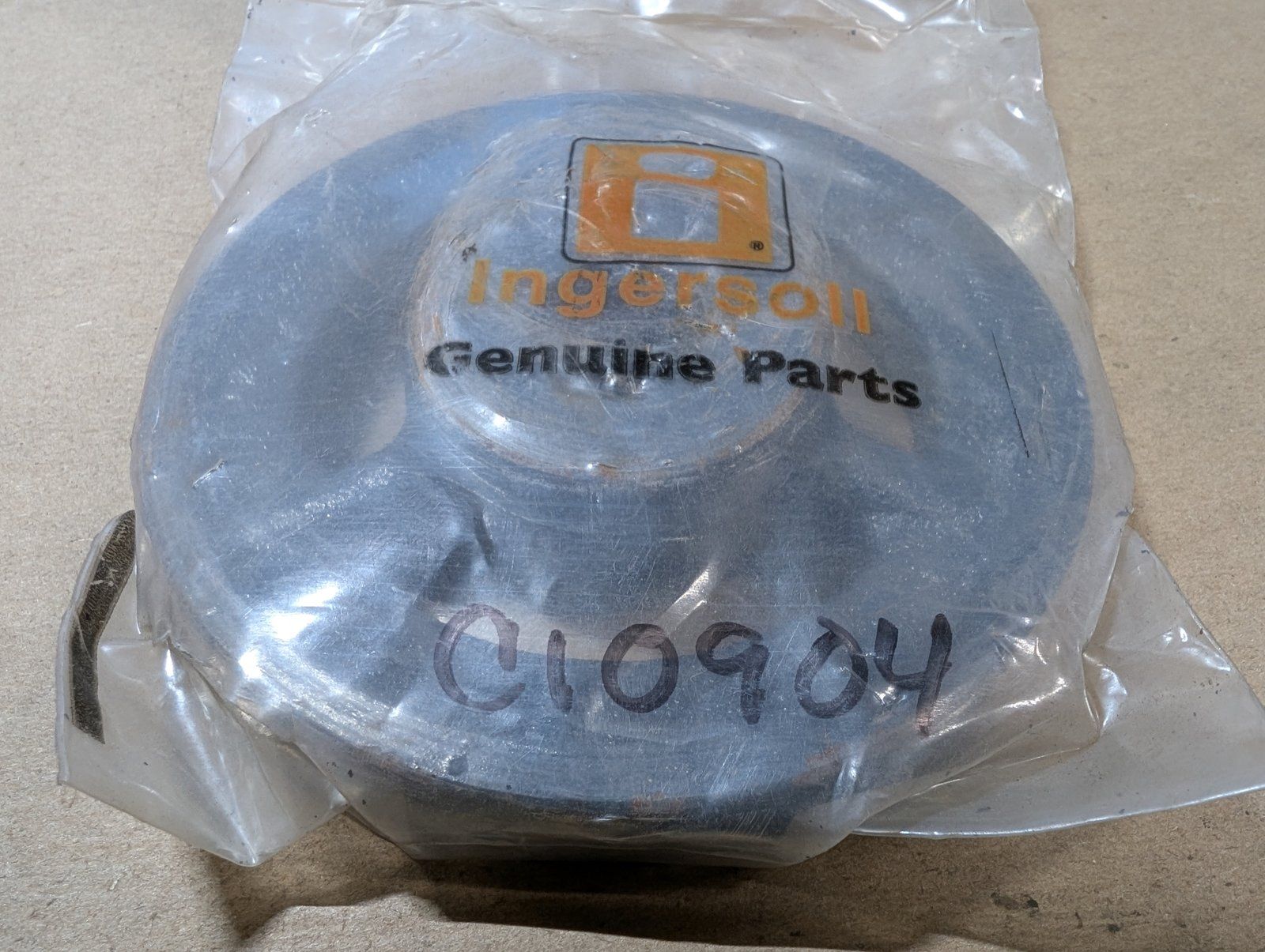 C10904 PULLEY V 3L 4.17 X .75 HUB - Ingersoll/Case Tractor Part