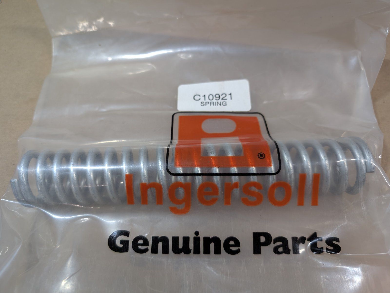 C10921 SPRING - Ingersoll/Case Tractor Part