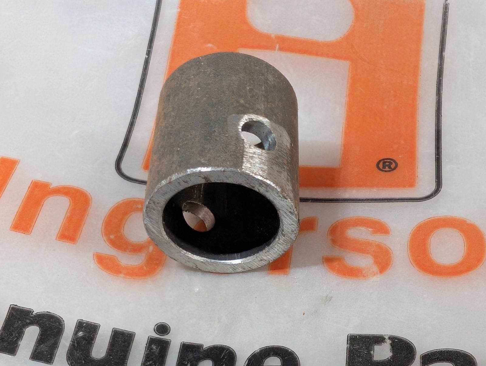 C11519 HUB .758 X 1.0 X 1.12 - Ingersoll/Case Tractor Part