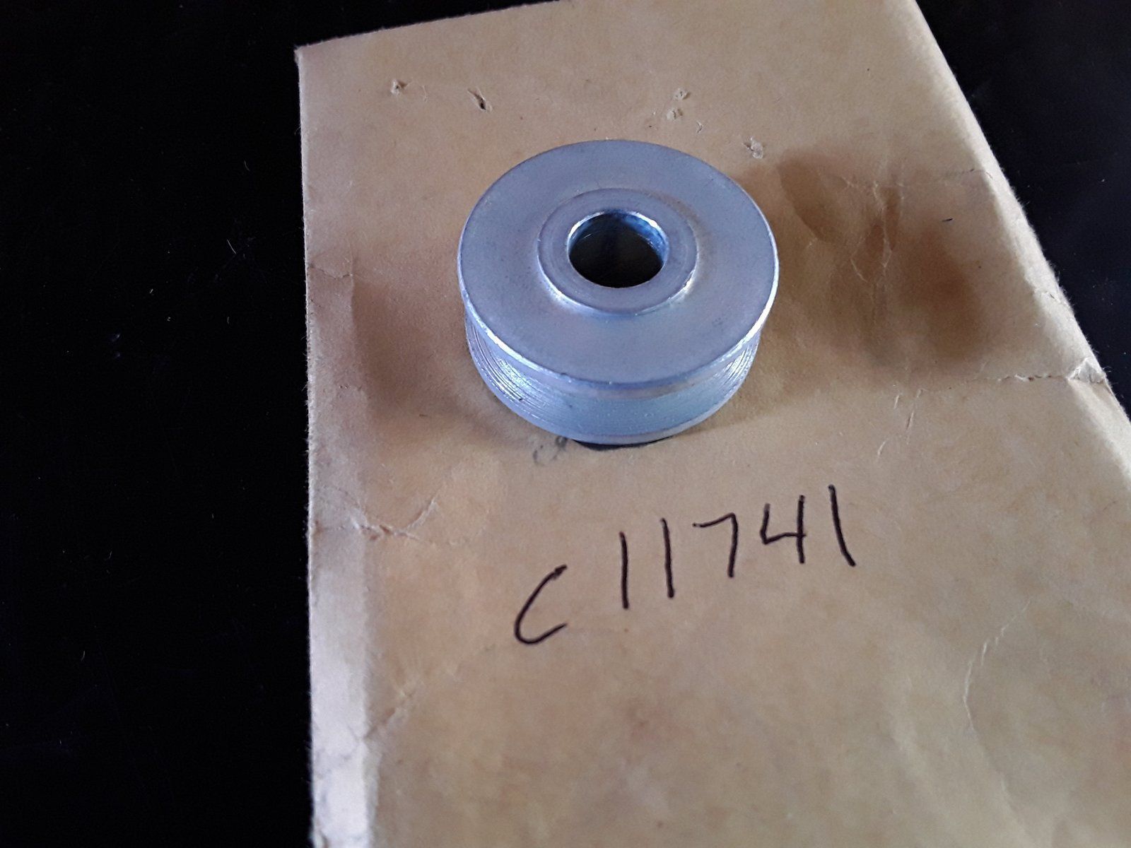 C11741 ROLLER - Ingersoll/Case Tractor Part