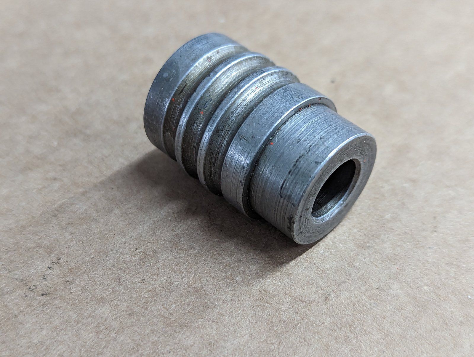 C11895 ADAPTER GRESEN #2528 - Ingersoll/Case Tractor Part