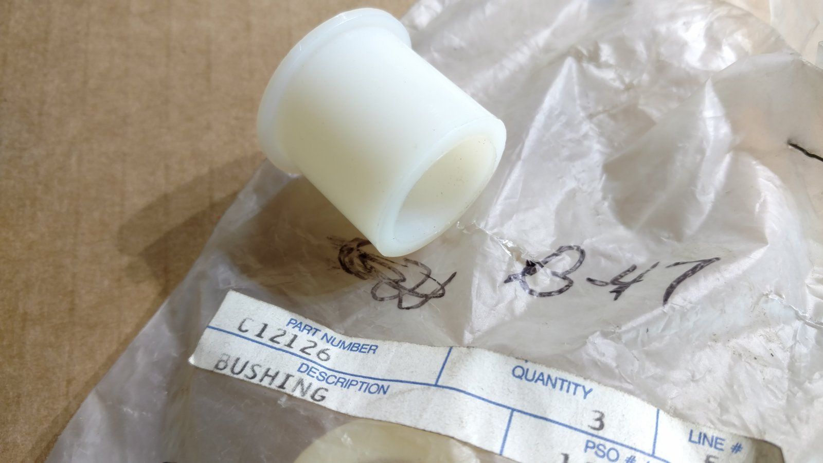 C12126 BUSHING - FLANGE NYLON - Ingersoll/Case Tractor Part