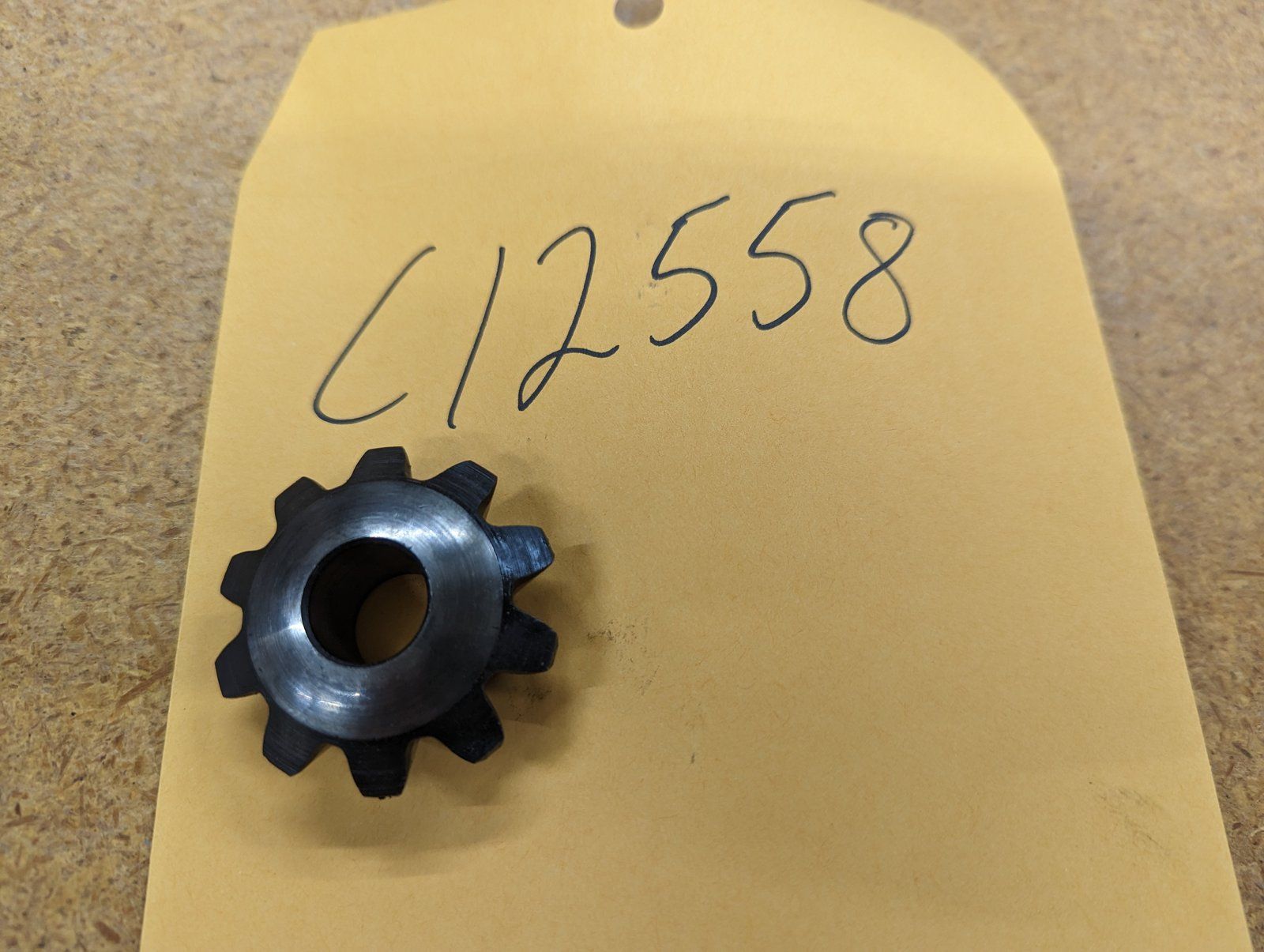 C12558 USED PINION DIFF GEAR - Ingersoll/Case Tractor Part