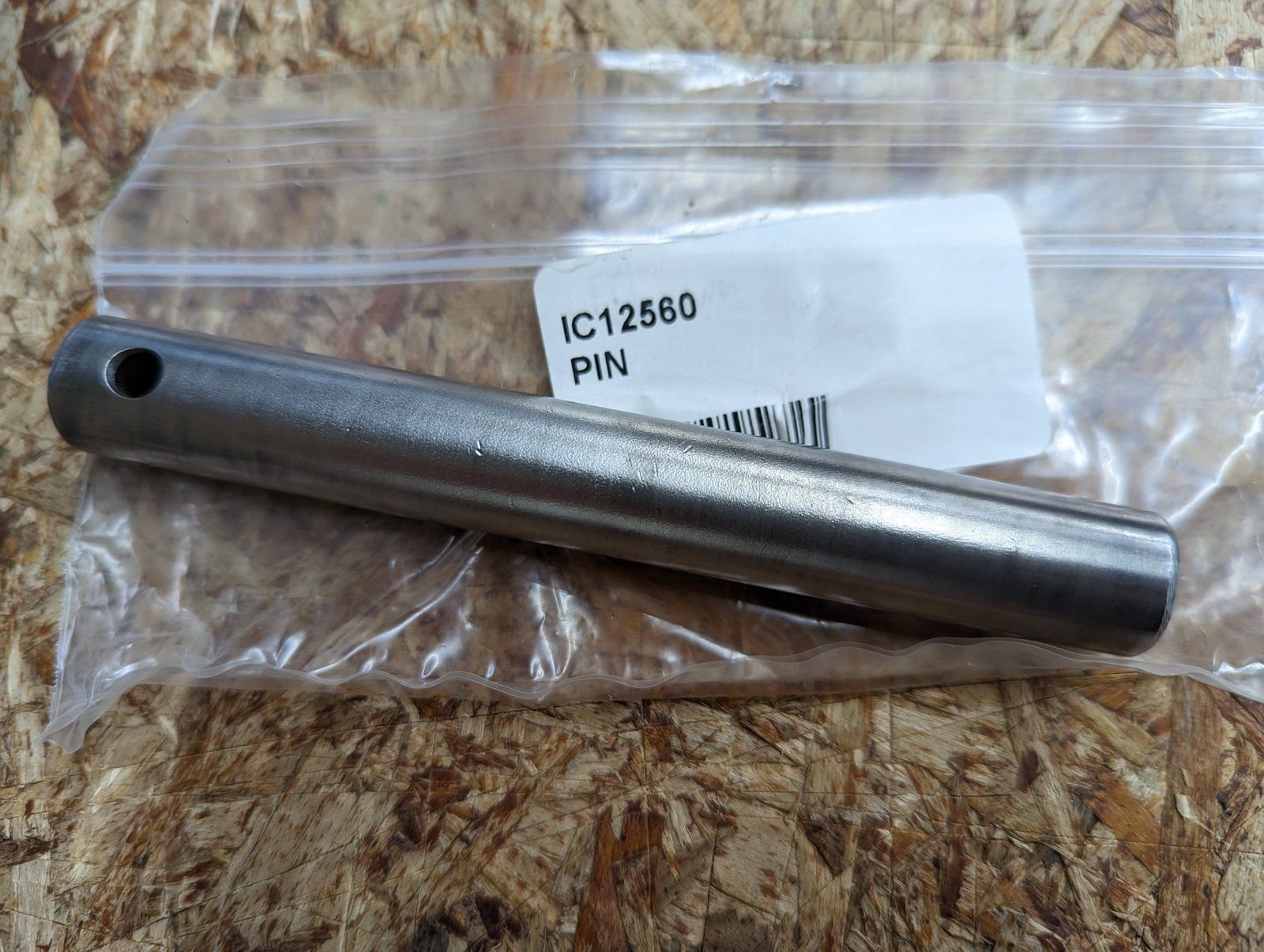 C12560 PIN-CROSS (C25177 DIFFRT ASSY) - Ingersoll/Case Tractor Part