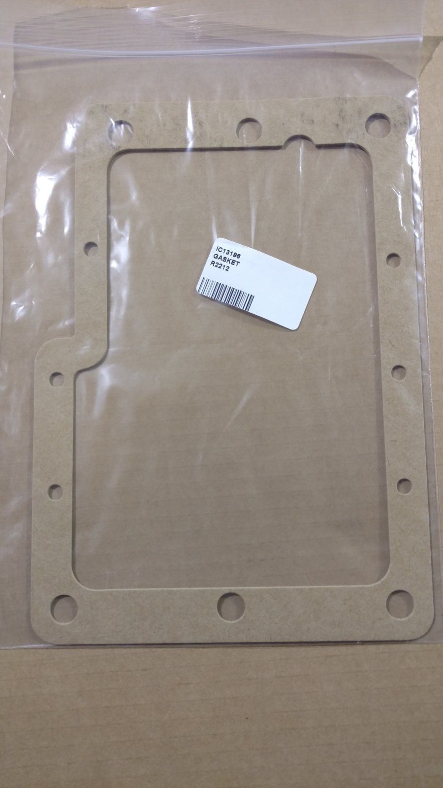 C13196 GASKET - TRANS. COVER - Ingersoll/Case Tractor Part