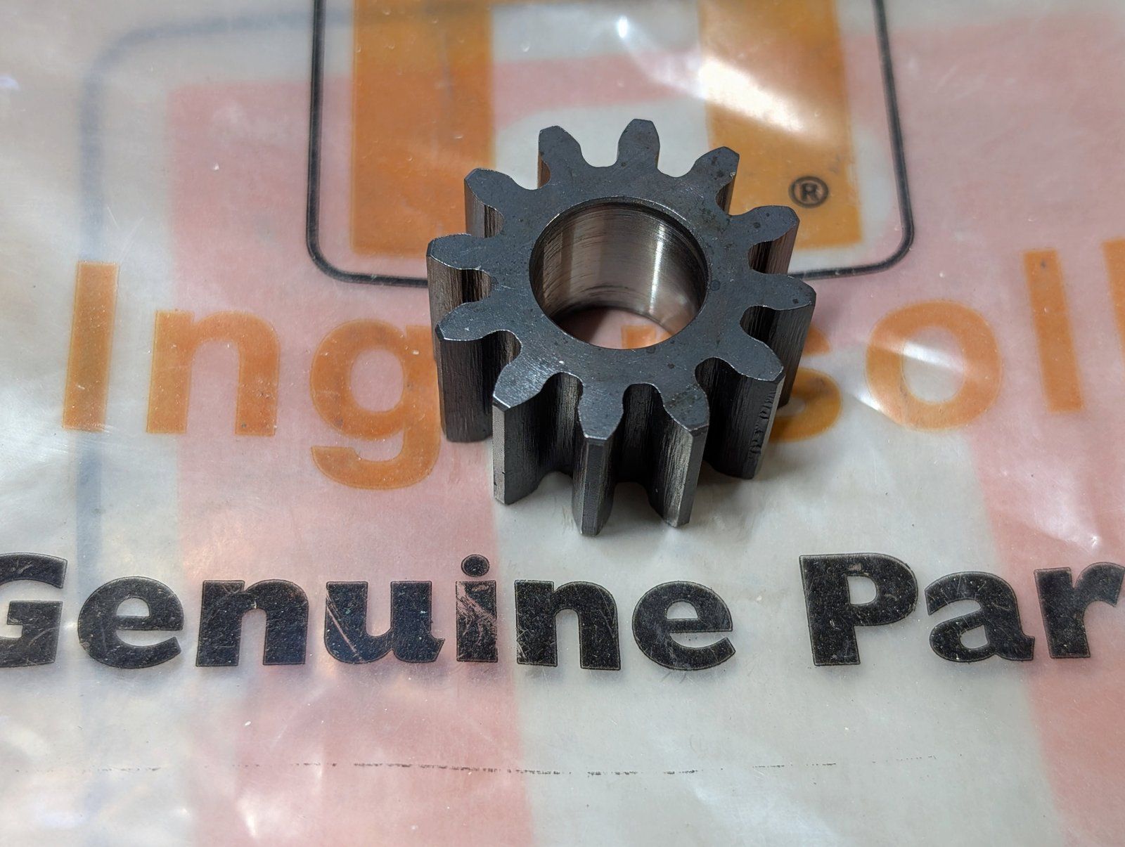 C14196 GEAR - PINION - STEERING C16200 C26326 - Ingersoll/Case Tractor Part