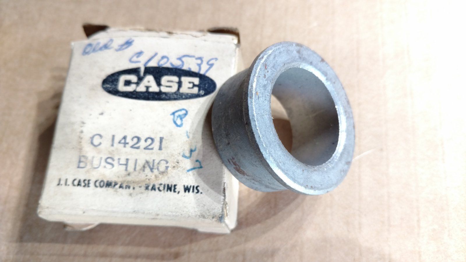 C14221 BUSHING-FLANGED WHEEL C10539 - Ingersoll/Case Tractor Part