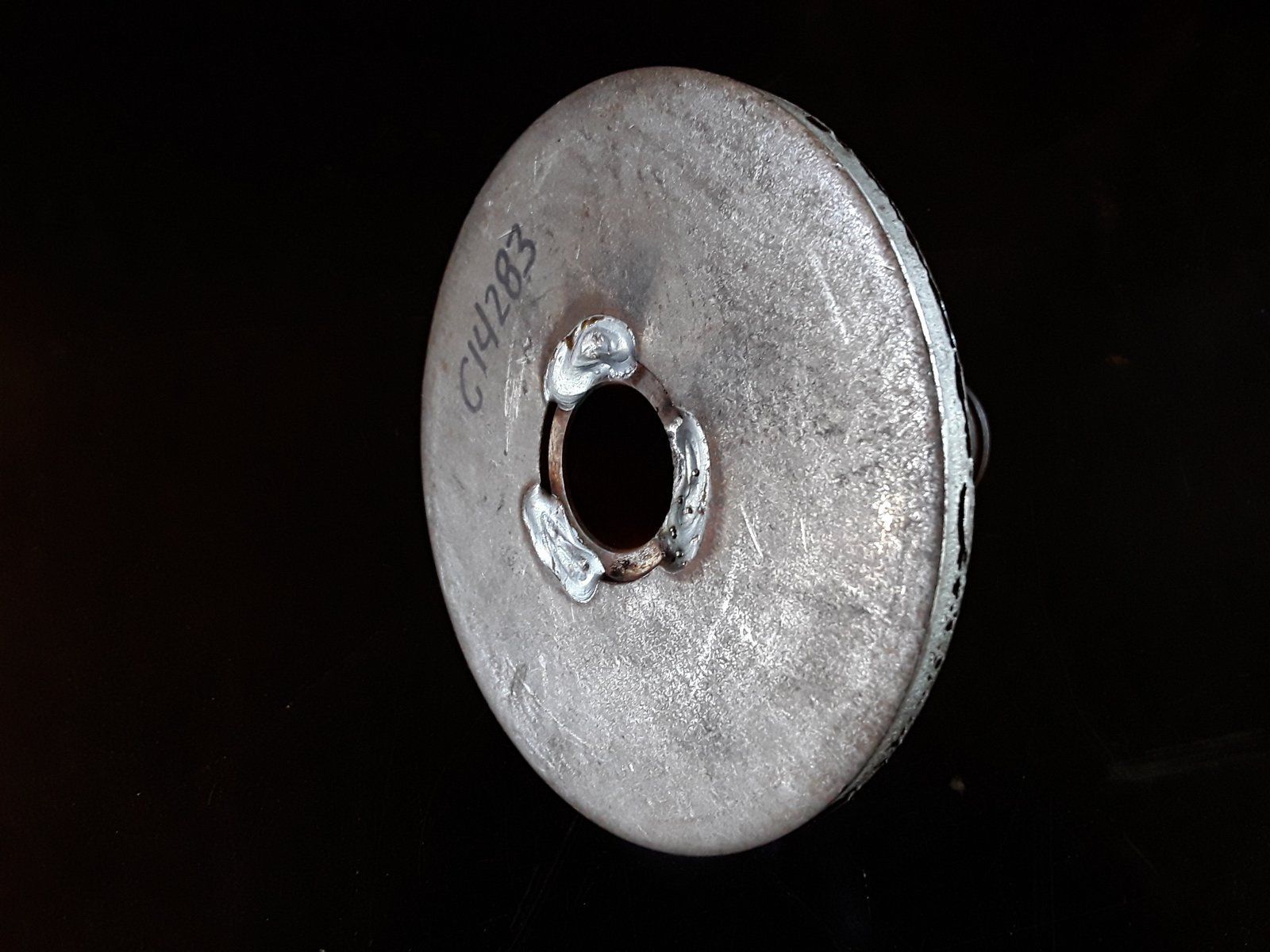 C14283 WMT- HUB & PLATE (Early 444) - Ingersoll/Case Tractor Part