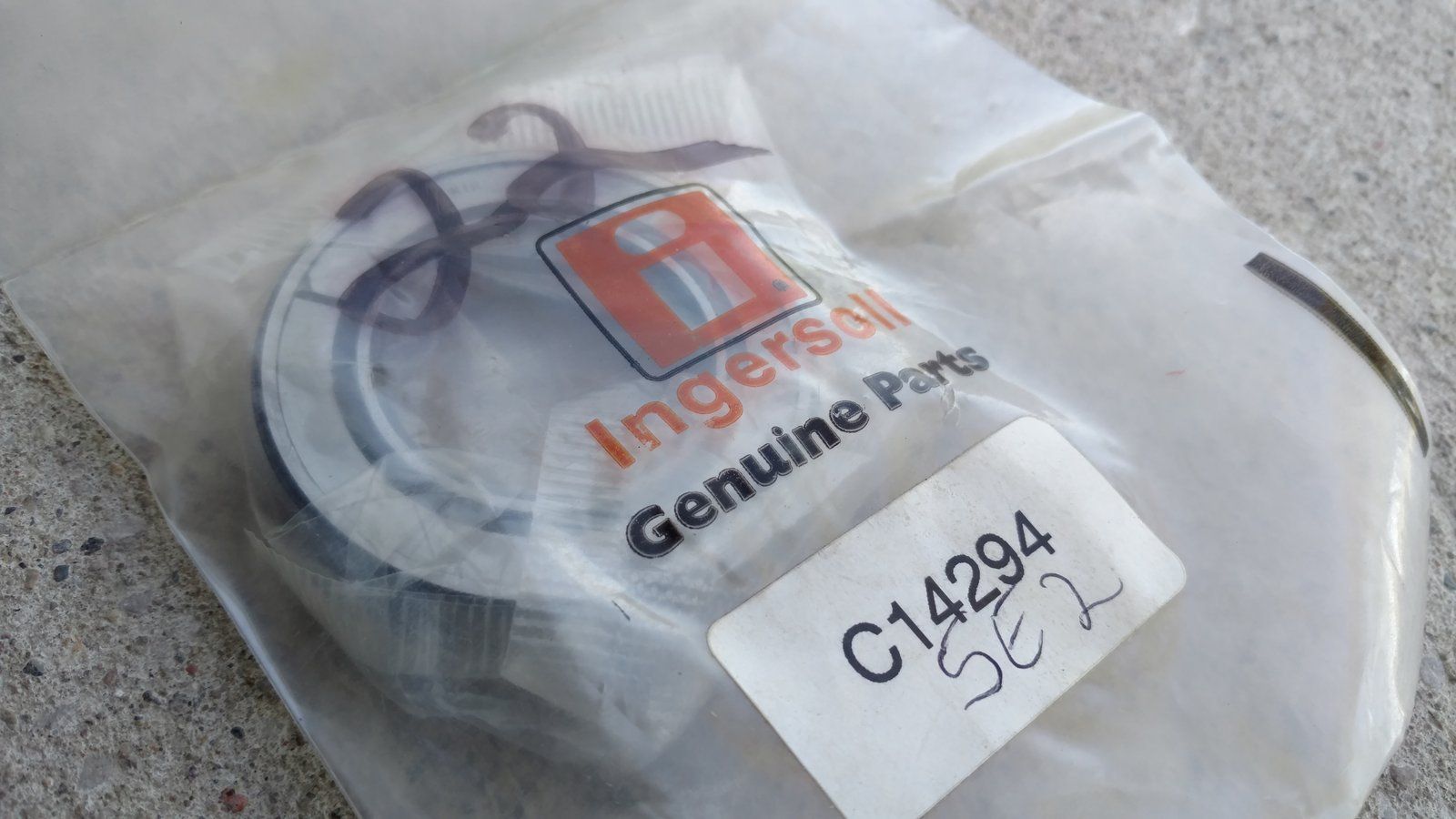 C14294 CLUTCH BEARING (REPLACES C13079) - Ingersoll/Case Tractor Part