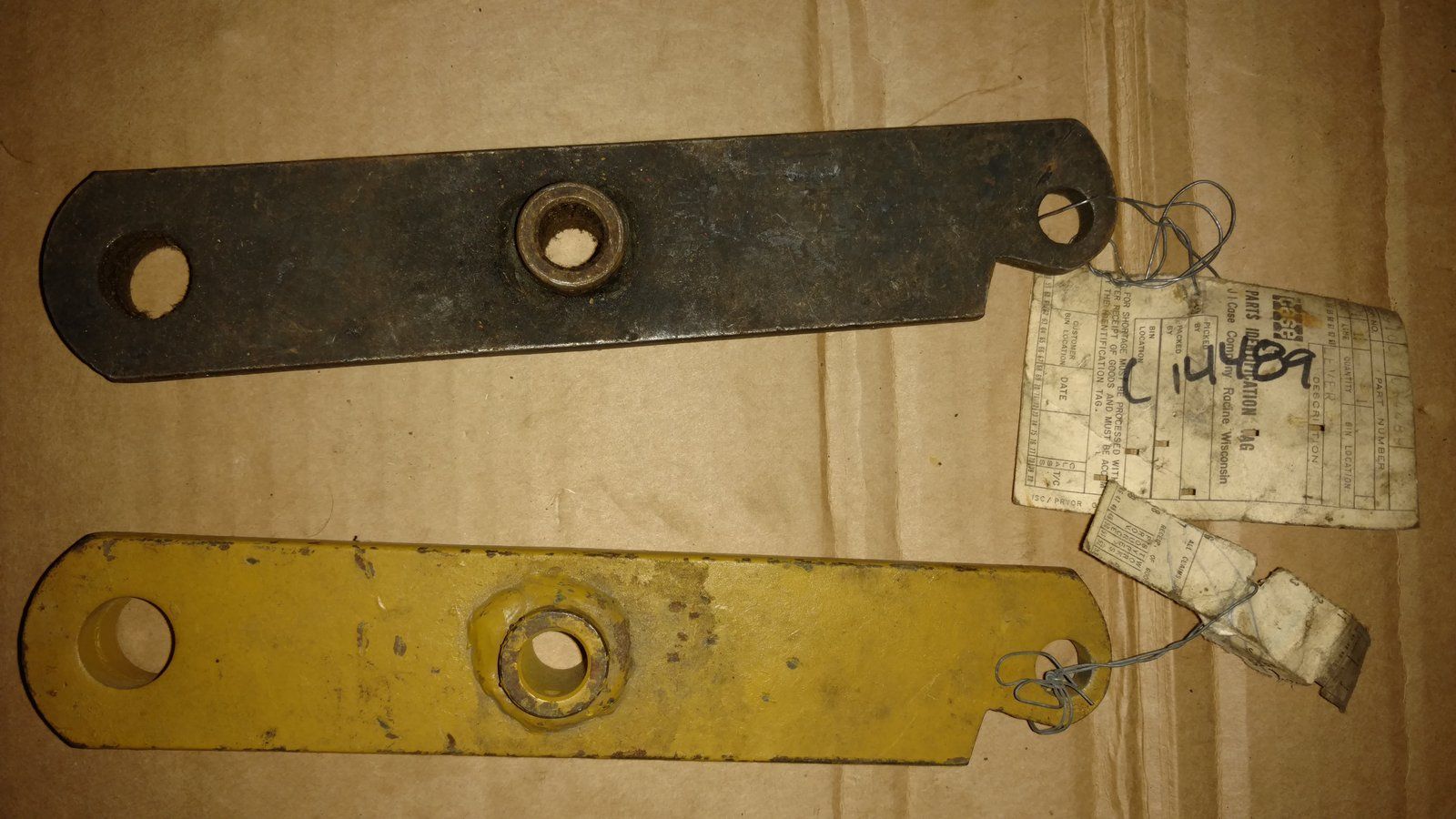 C14489 LEVER - HYD LIFT CYL - Ingersoll/Case Tractor Part