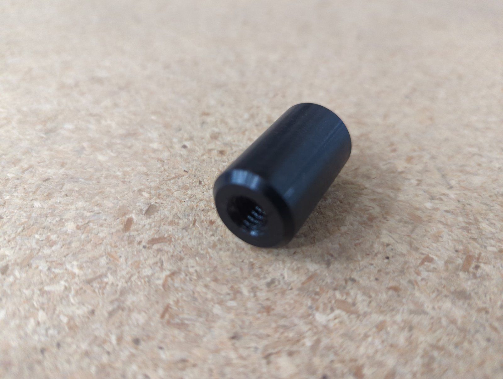 C14525 BUTTON-THUMB - IMPLEMENT LIFT - Ingersoll/Case Tractor Part