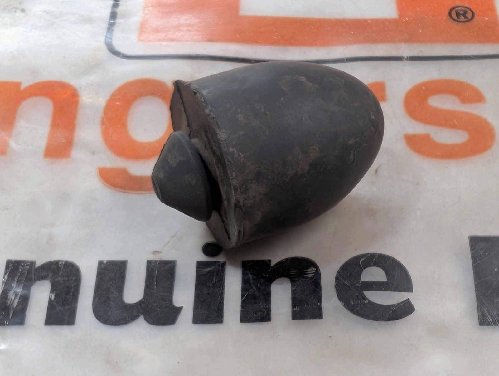 C14534 USED SEAT BUMPER - Ingersoll/Case Tractor Part